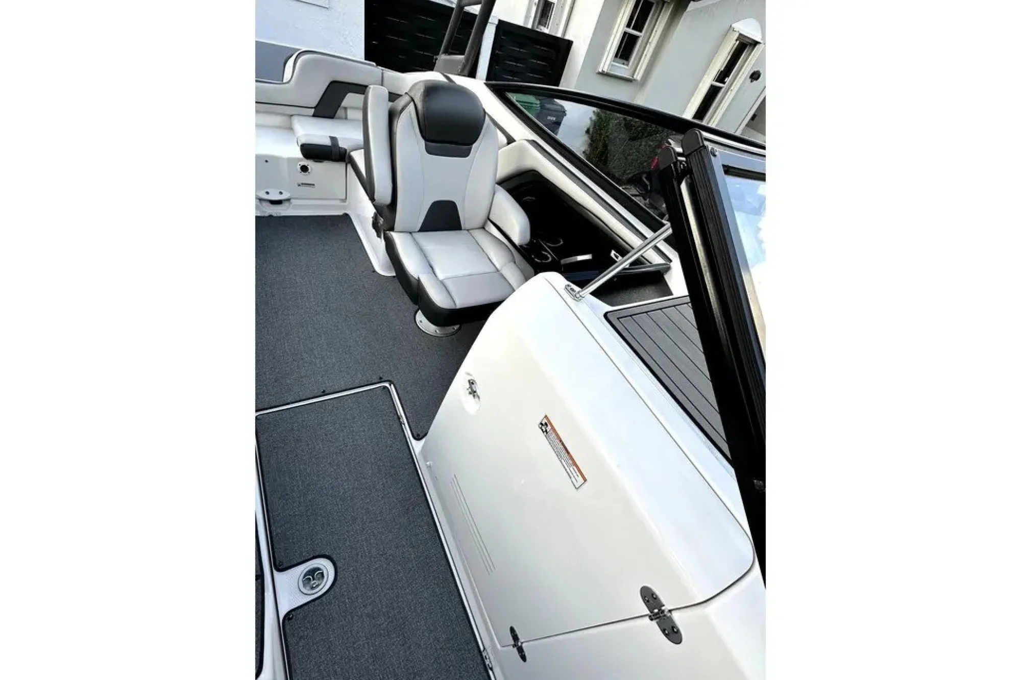 2019 Yamaha Boats AR240 | 24ft - Image 5