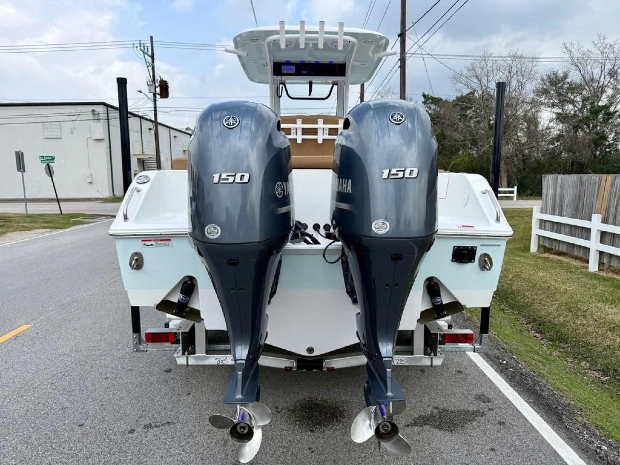 2022 Sea Hunt Ultra 265 SE - Image 3