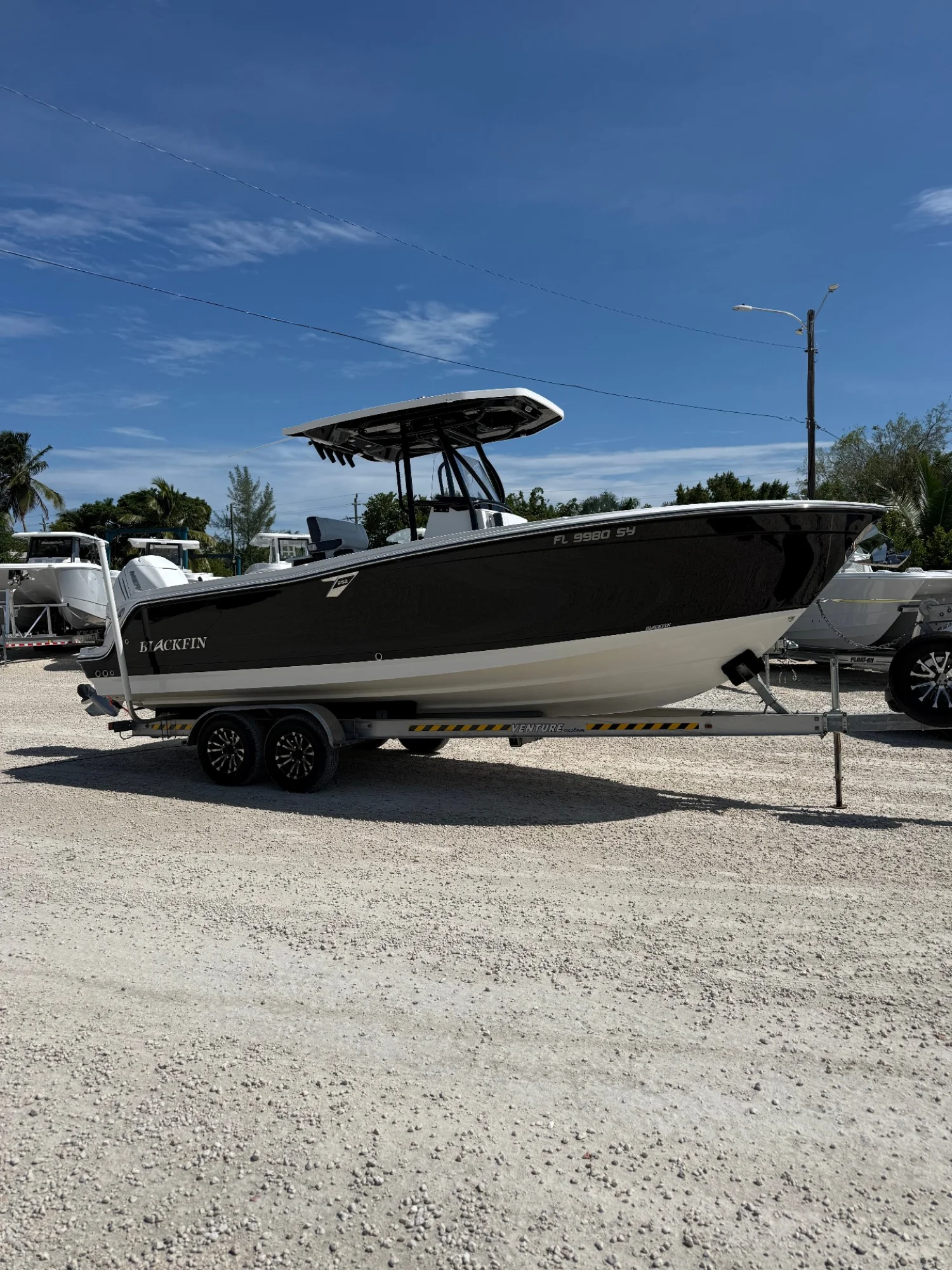 2021 Blackfin 252 - Image 2