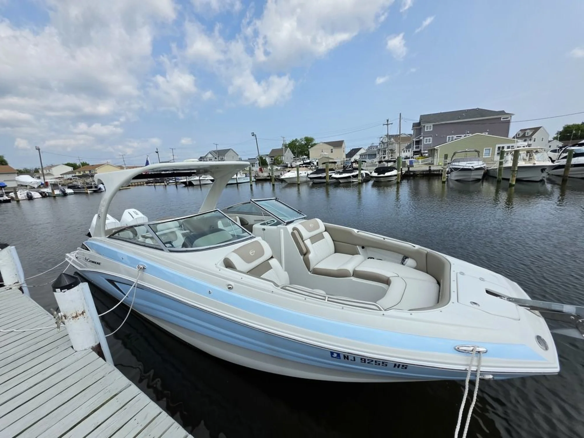 2023 Crownline E305 XS