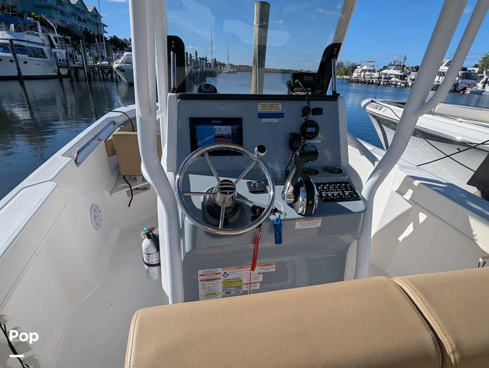 2023 Trophy T24CC - Image 5