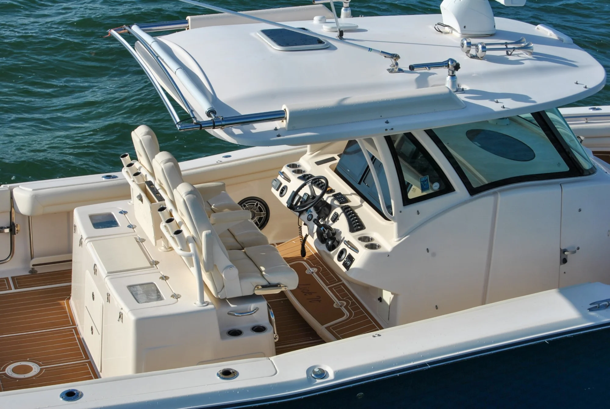 2018 Grady White 376 Canyon - Image 5