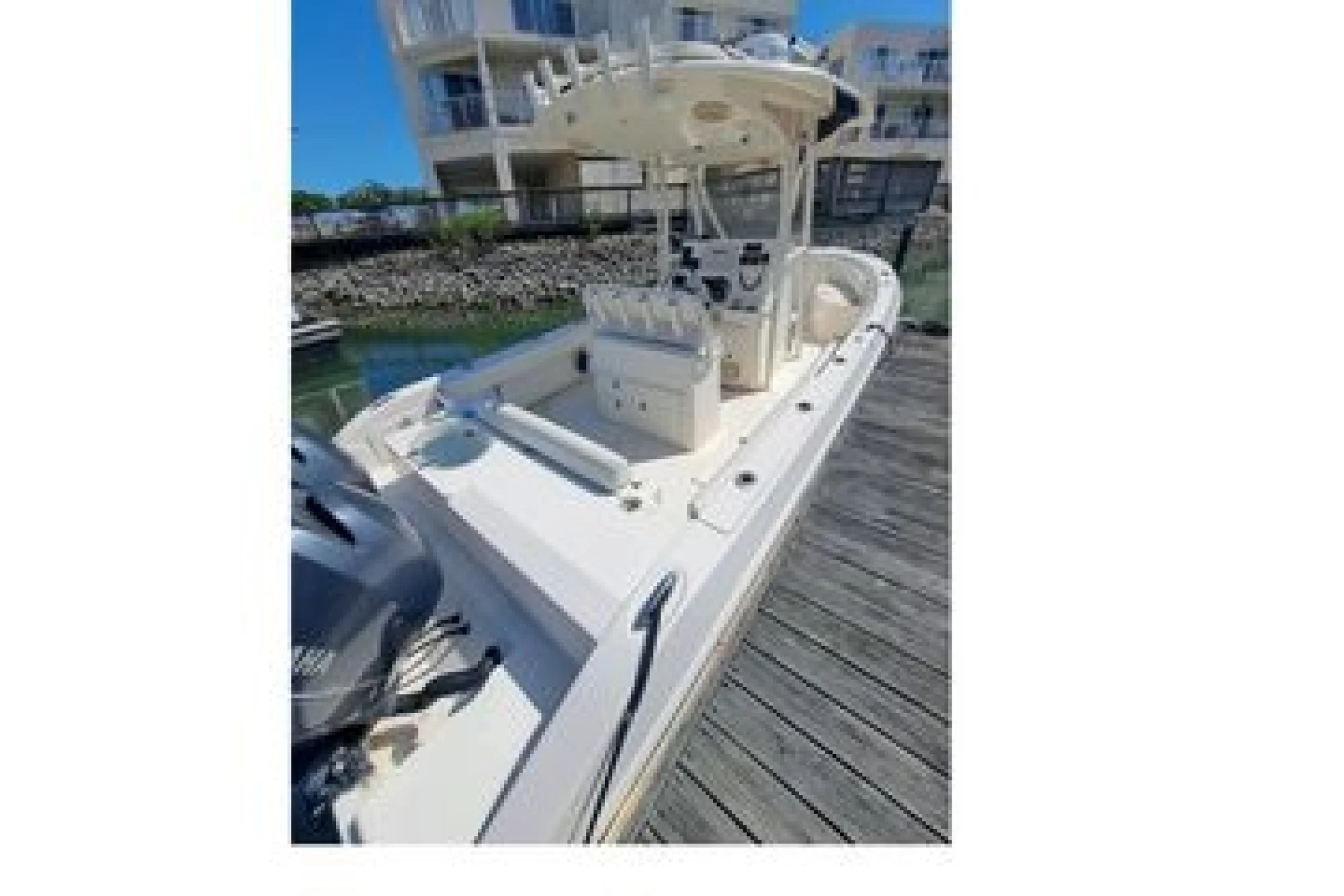 2014 25' Cobia 256 Center Console | 25ft - Image 2