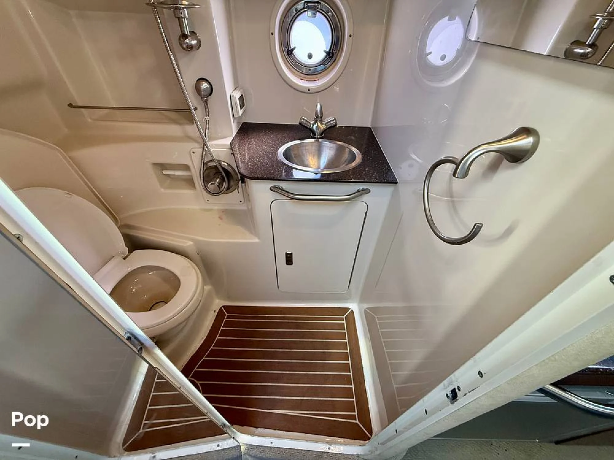 2012 Sea Ray 350 Sundancer - Image 5