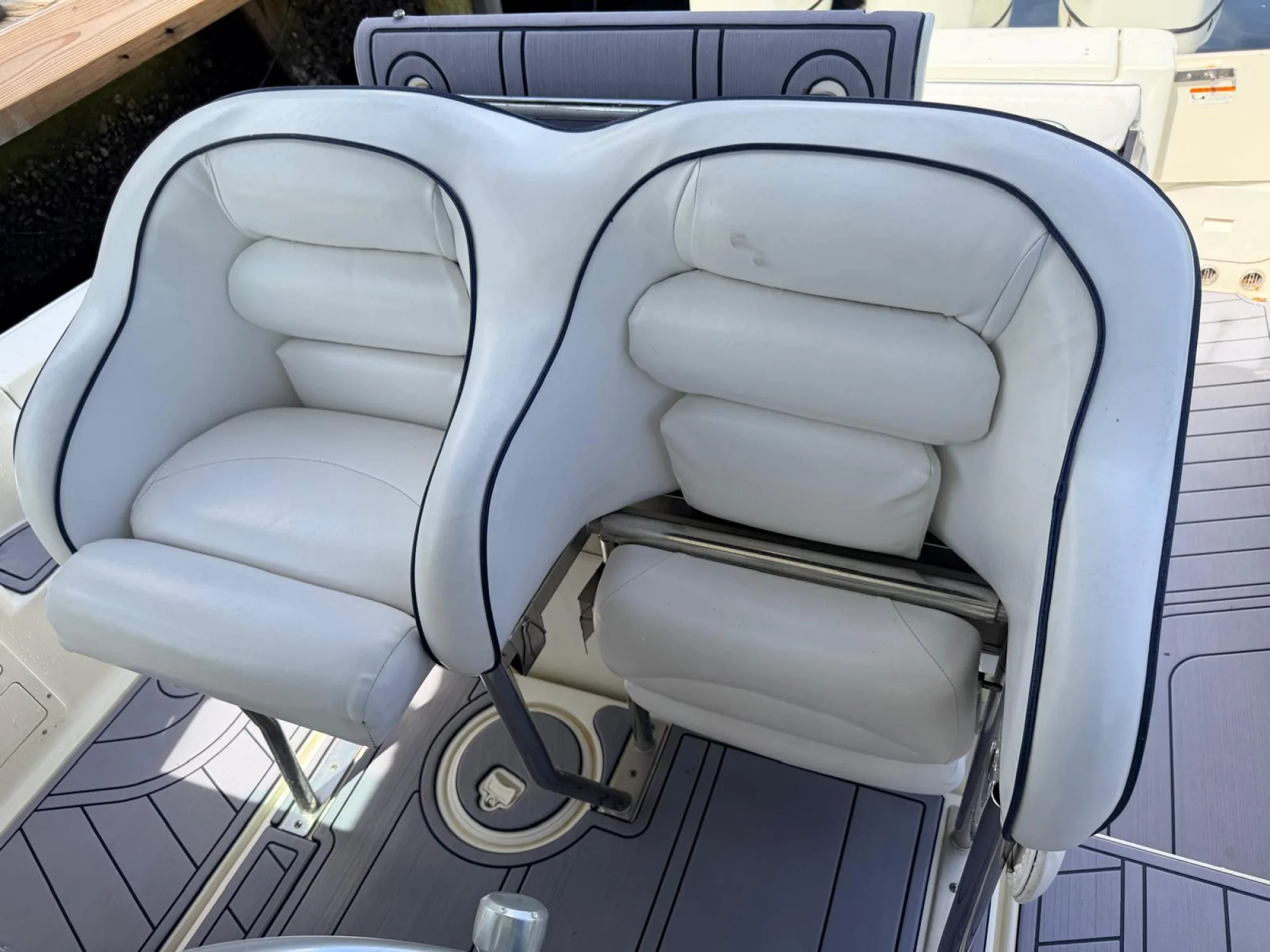 2005 HYDRASPORT VECTOR 3300 VX - Image 5