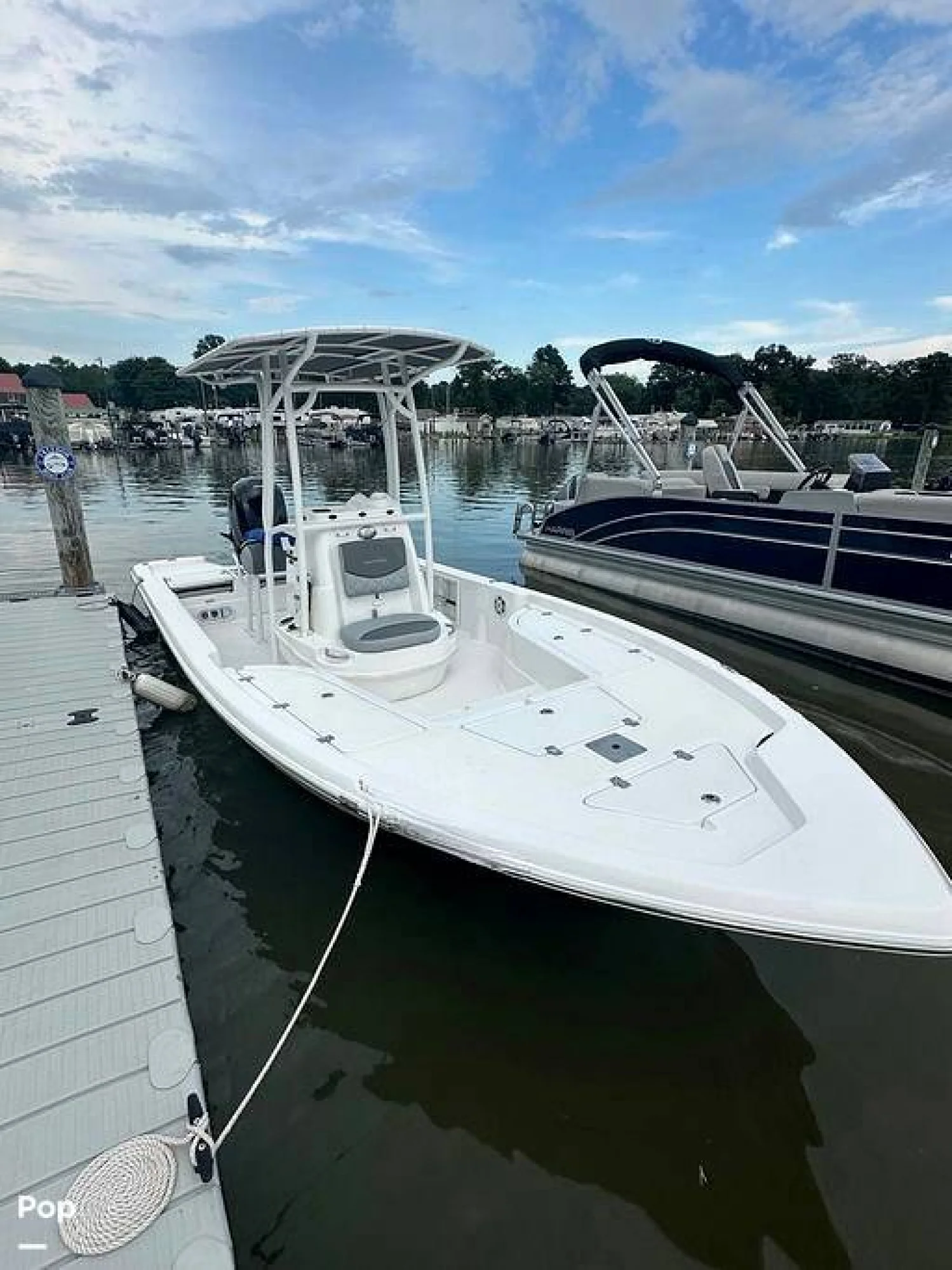 2025 NauticStar Shallow Bay - Image 2