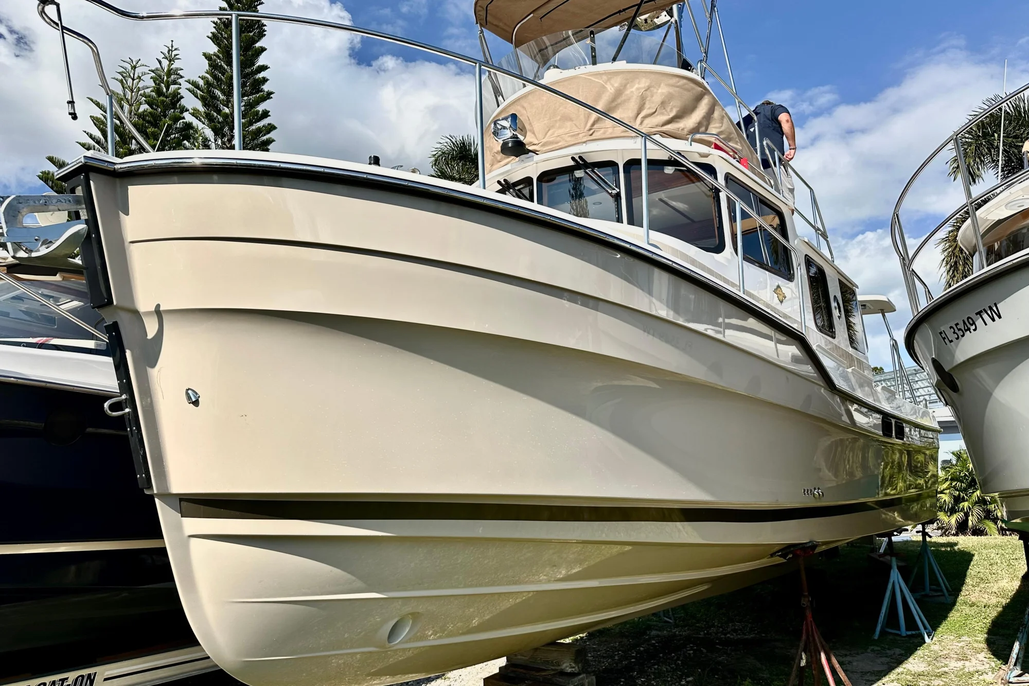 2026 Ranger Tugs R-31 CB - Image 2