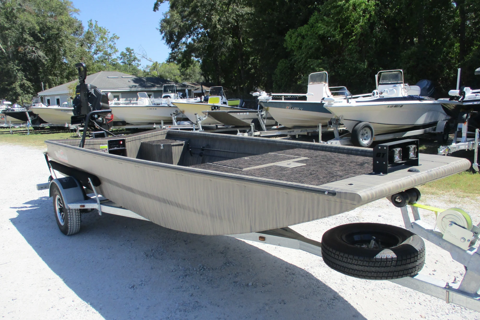 2027 Gator Tail 1754 Extreme - Image 2