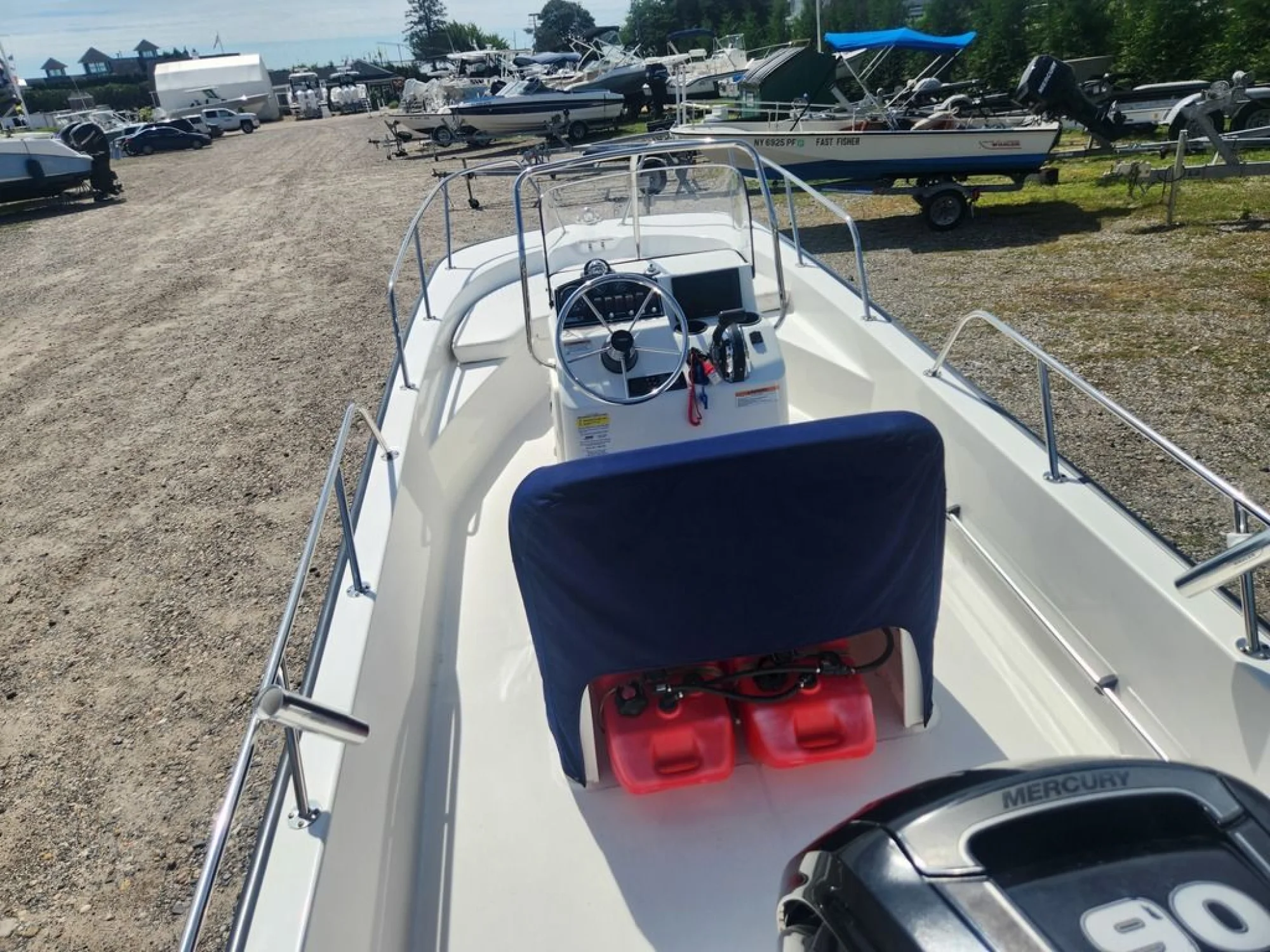 Boston Whaler 170 Montauk - Image 5