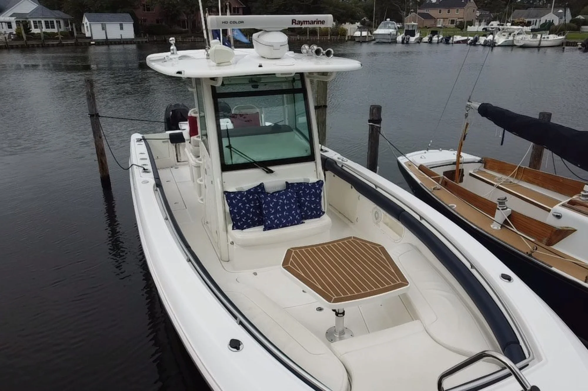 2014 Boston Whaler 320 Outrage - Image 3
