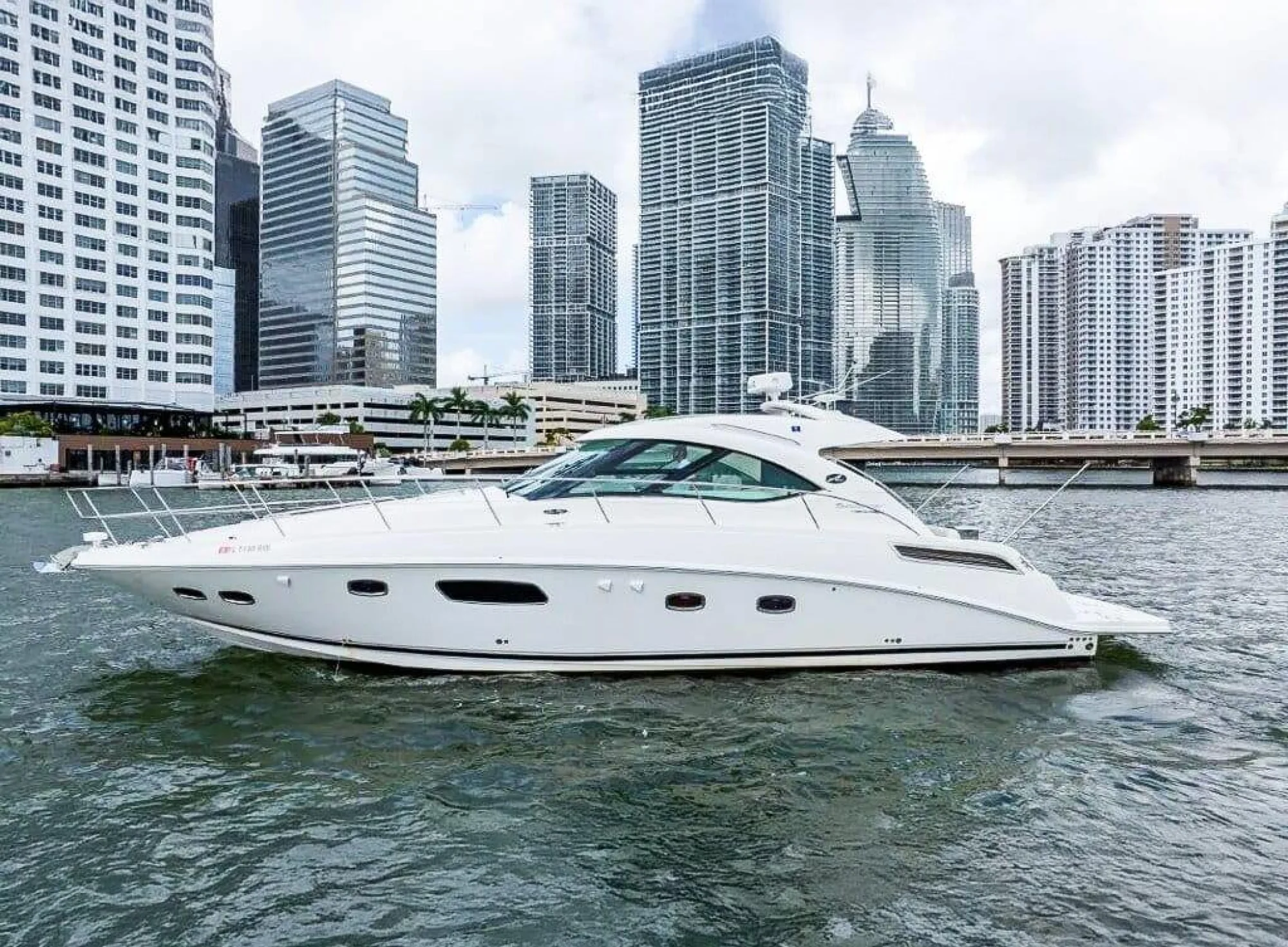 2009 Sea Ray 43 Sundancer - Main Image