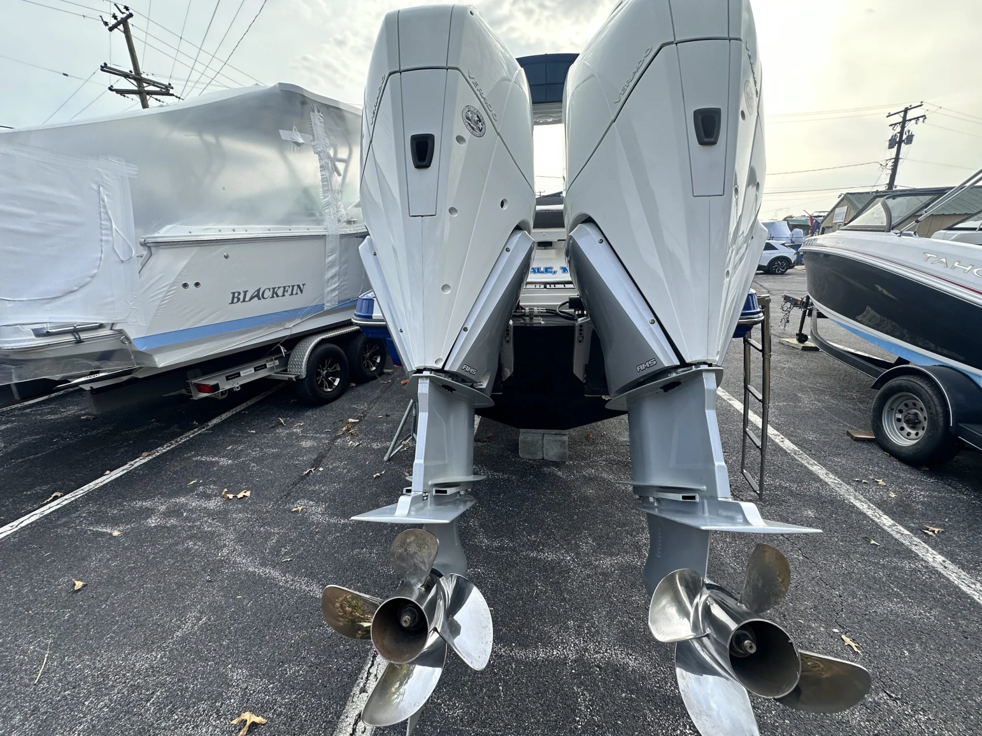 2019 Monterey 305SS Super Sport - Image 3