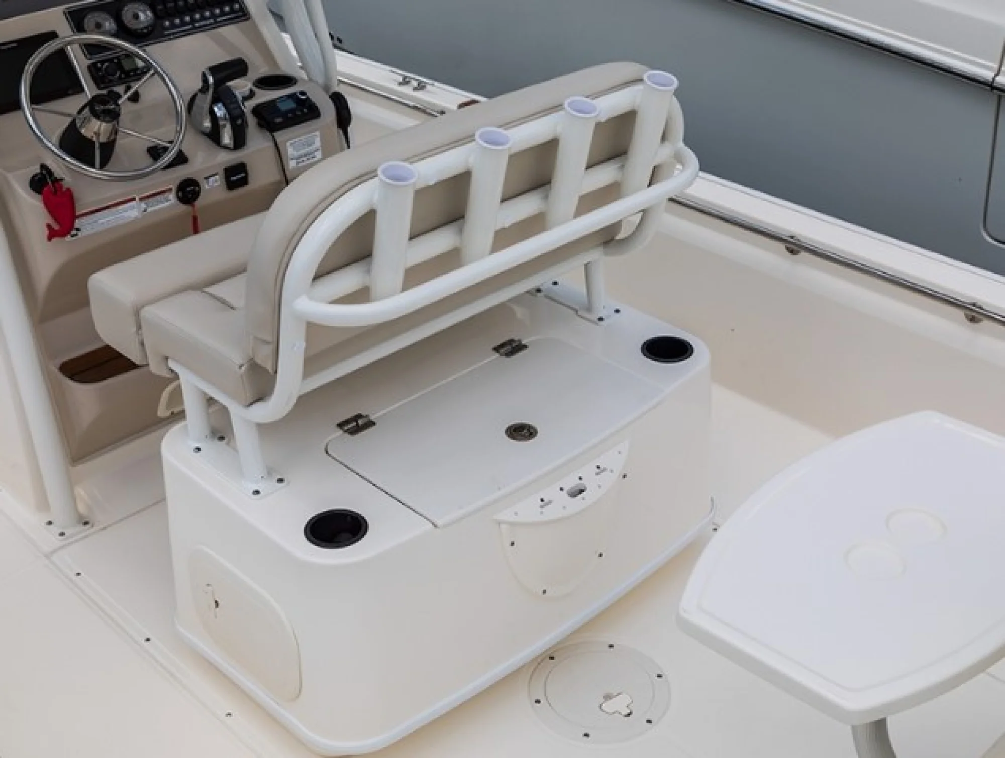 Boston Whaler 210 Montauk 2024 - Image 5