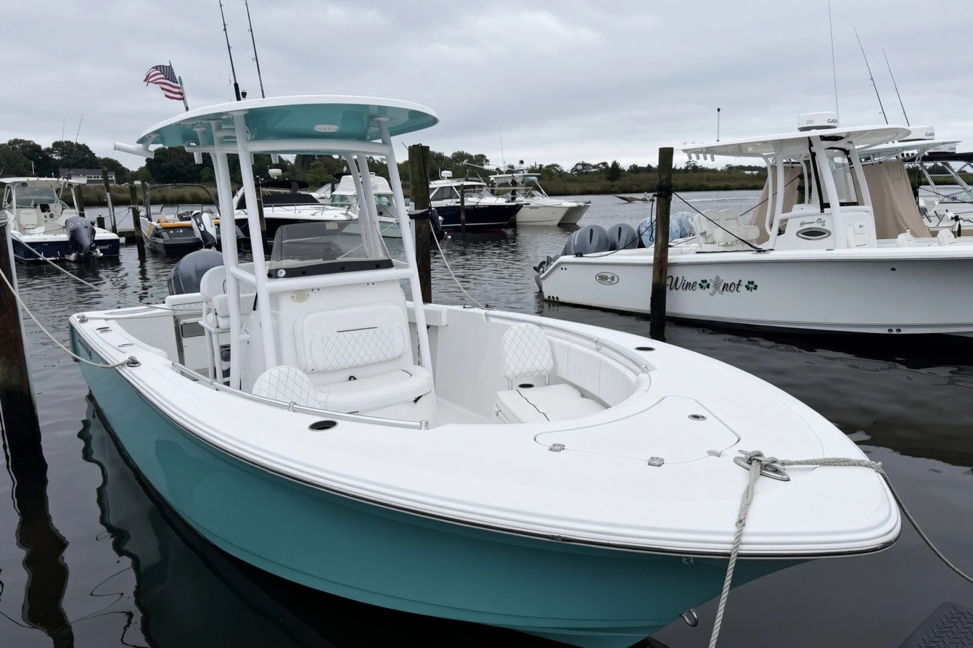 2023 Sportsman Open 232 Center Console