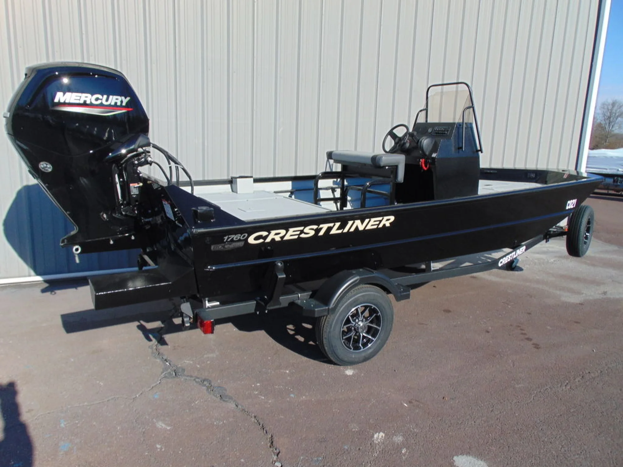 Crestliner 1760 Retriever SC - Image 3