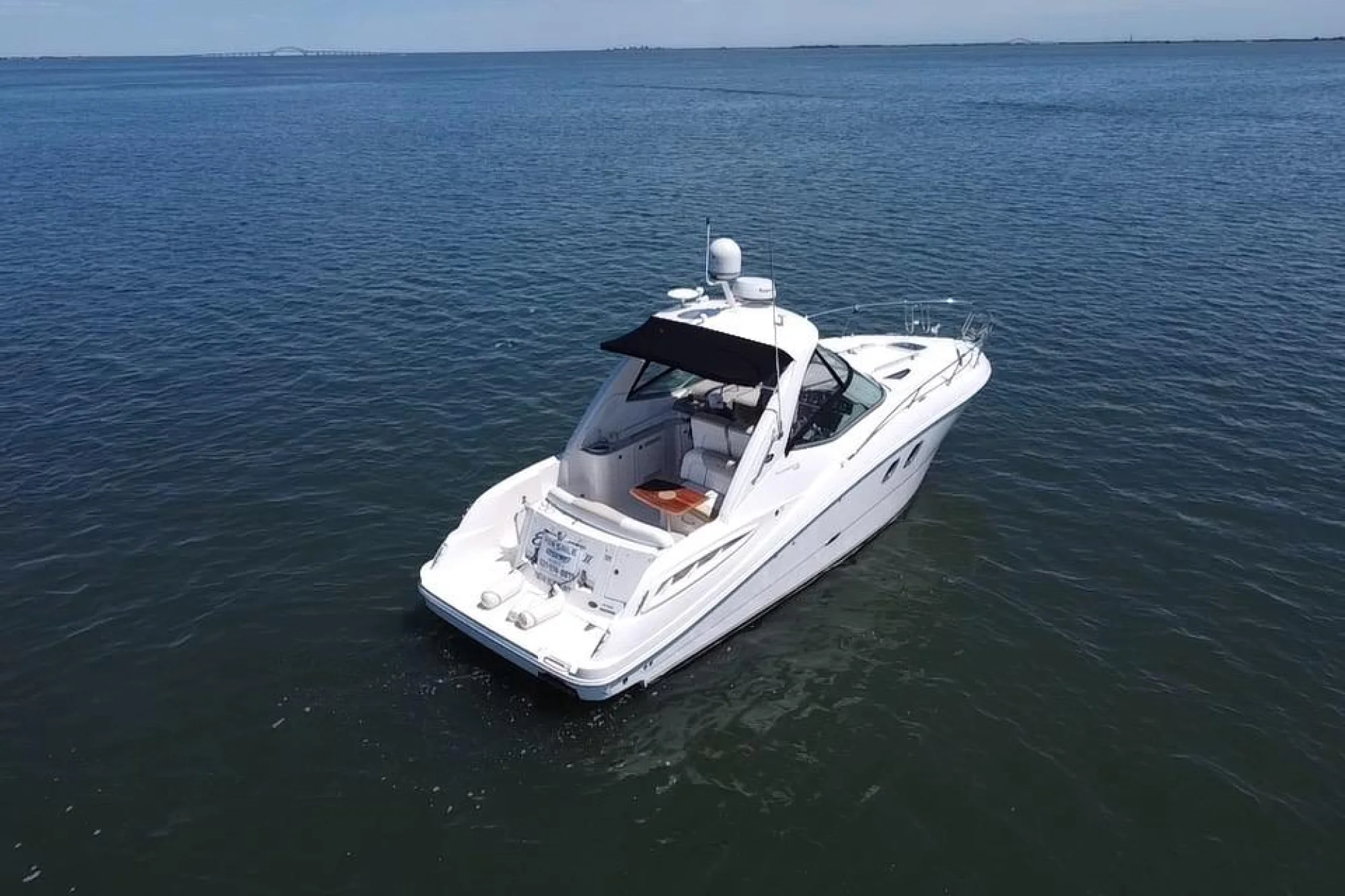 2010 Sea Ray Sundancer 330 - Image 4