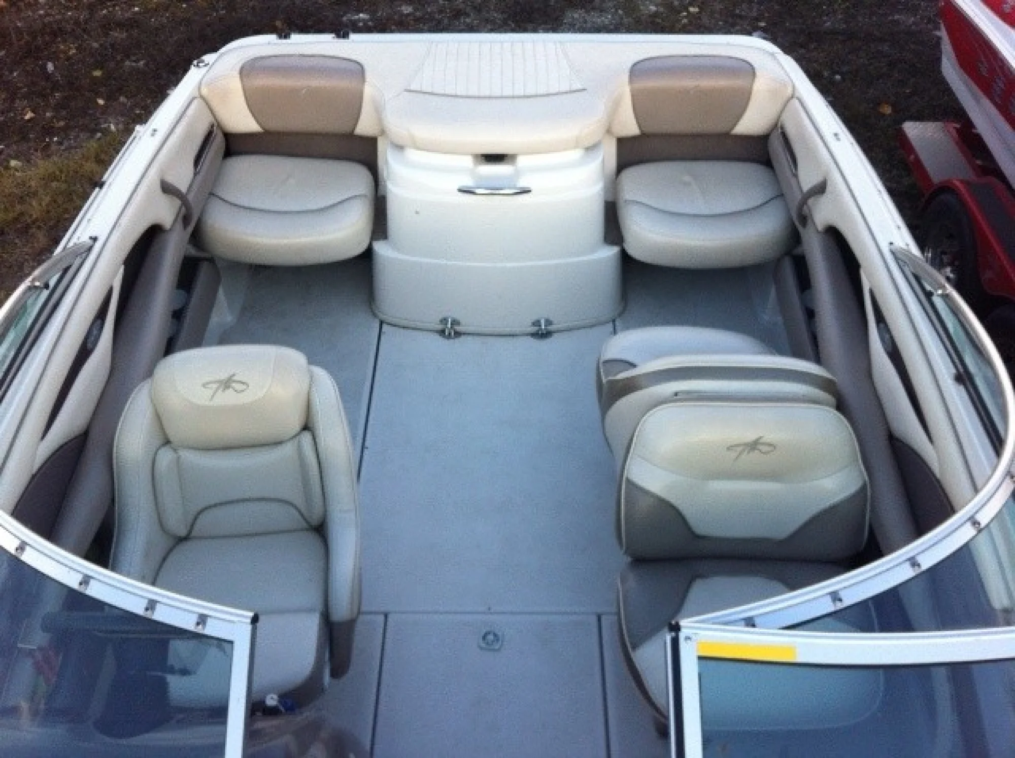 2002 Monterey 218 LS Cuddy - 5.0L MPI - Image 3