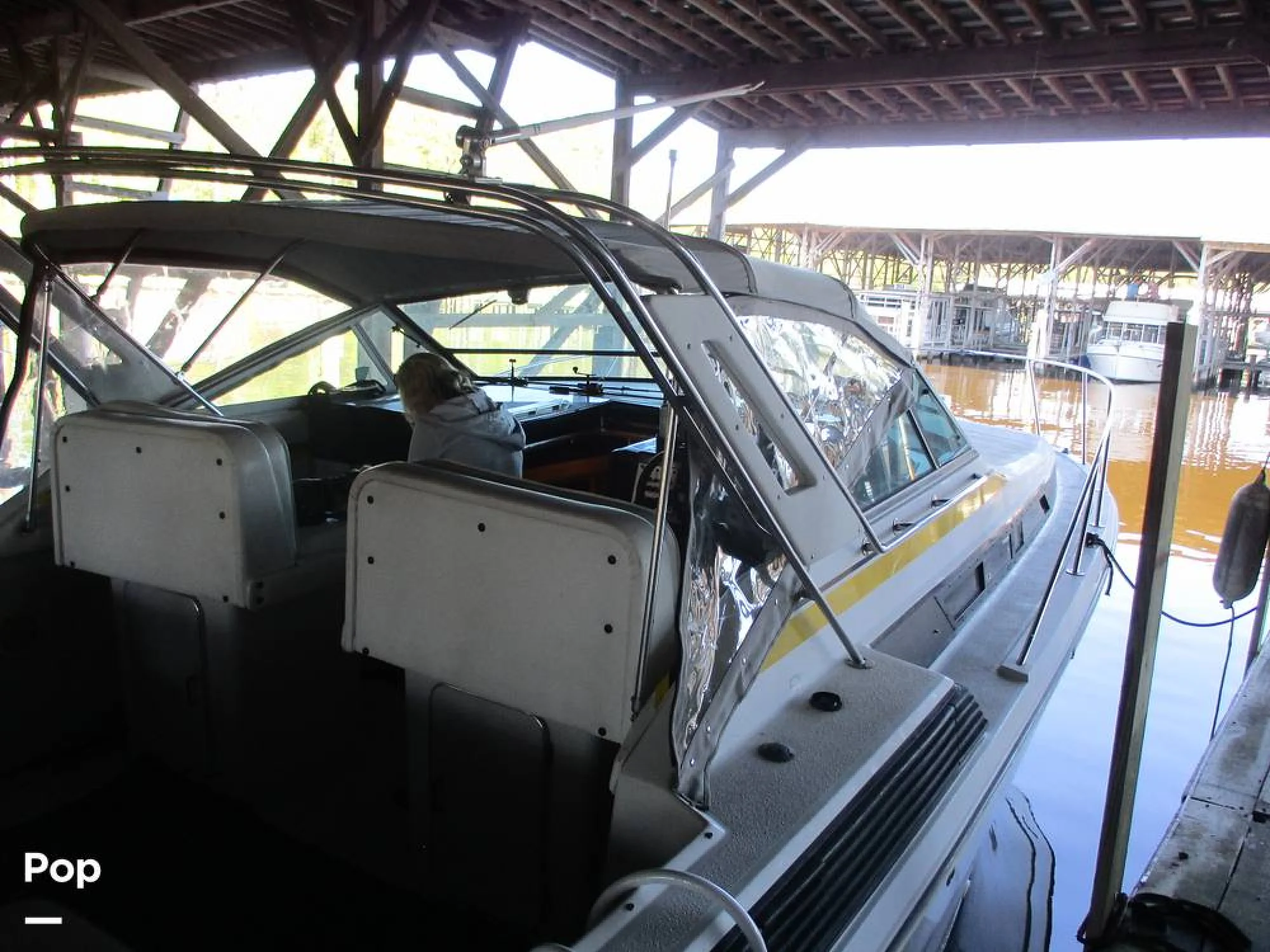 1987 Chris-Craft 320 Amerosport - Image 2