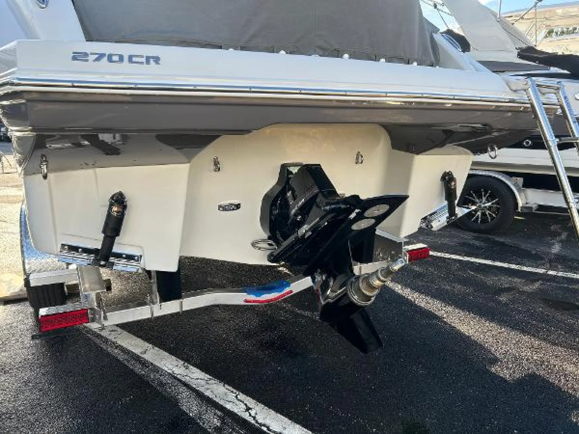 2023 Crownline 270 CR - Image 3