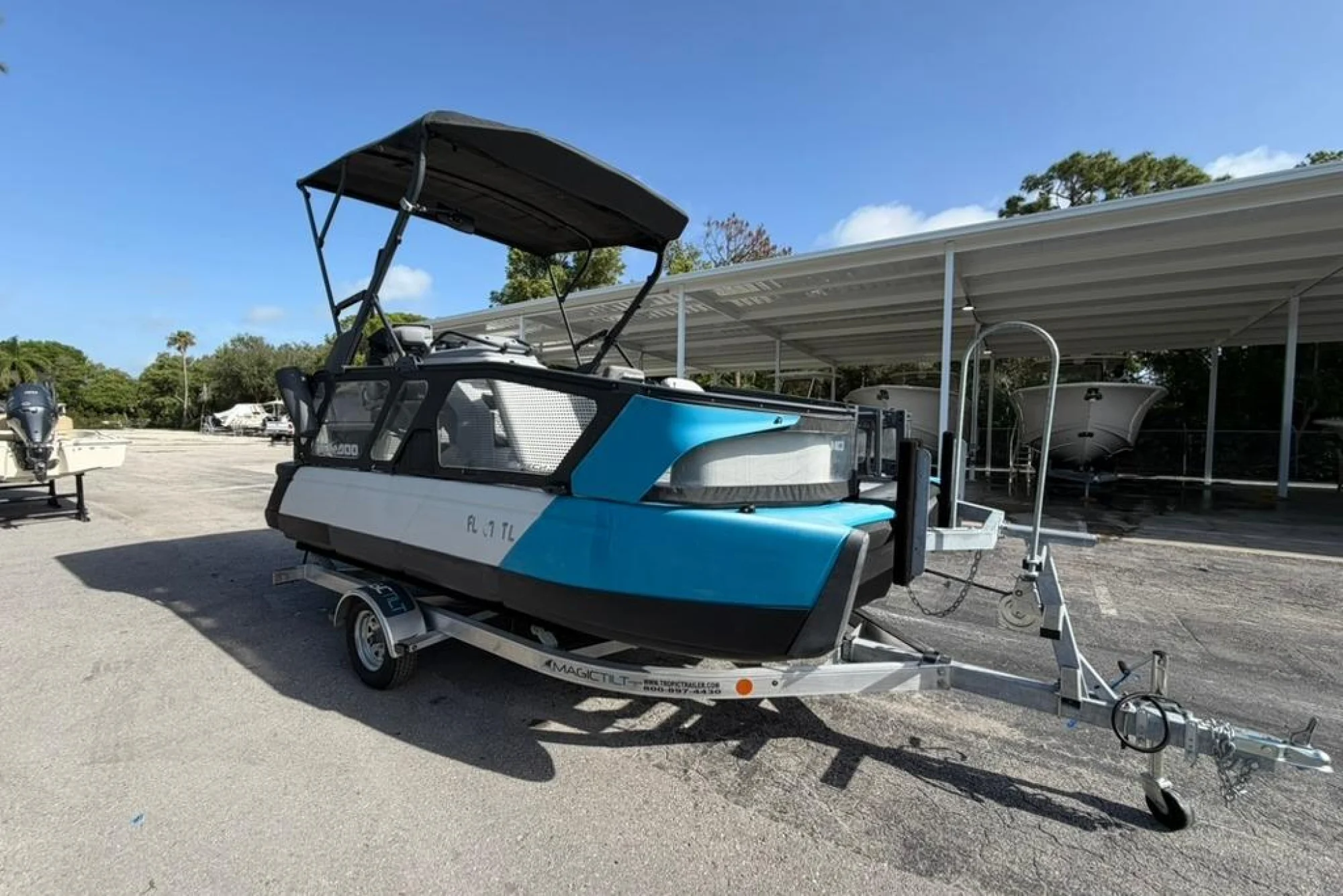 2022 Sea-Doo Switch Sport 18 - Image 5