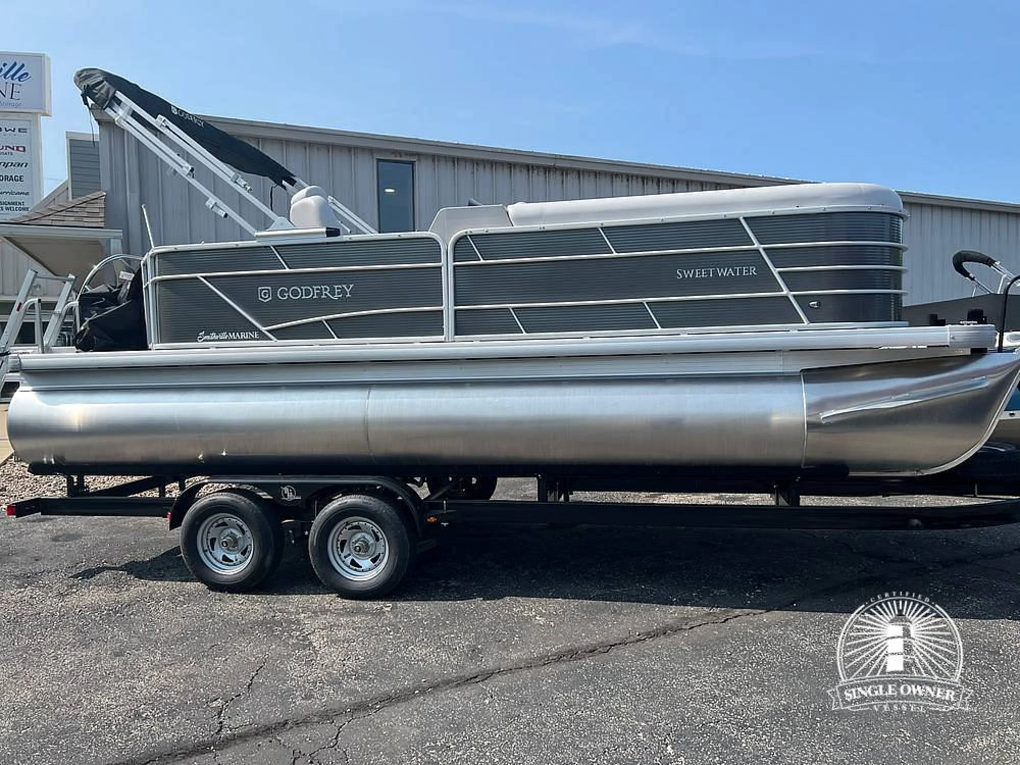 2023 Godfrey Pontoon Sweetwater 2186C - Image 2