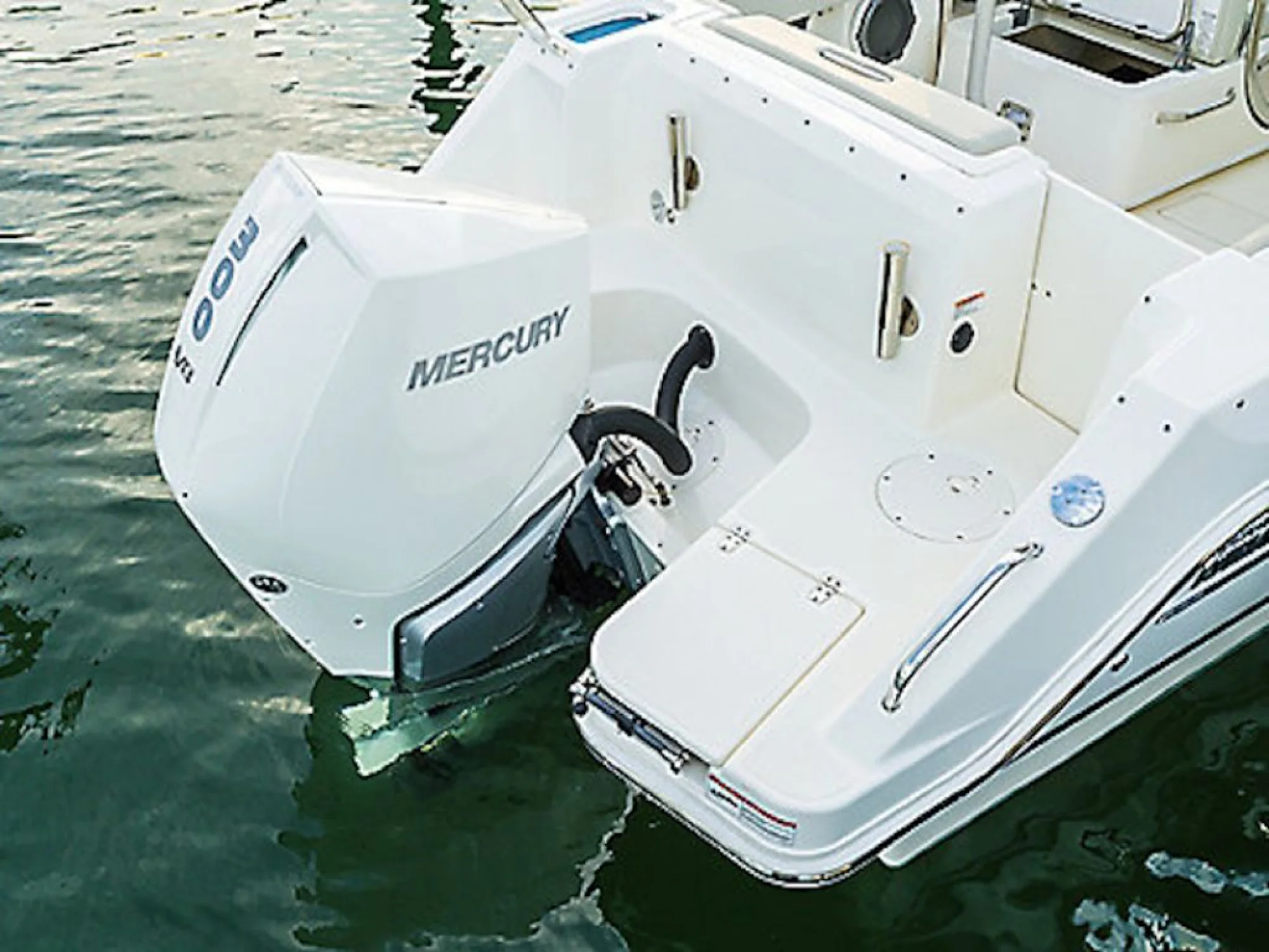 Boston Whaler 240 Vantage - Image 4