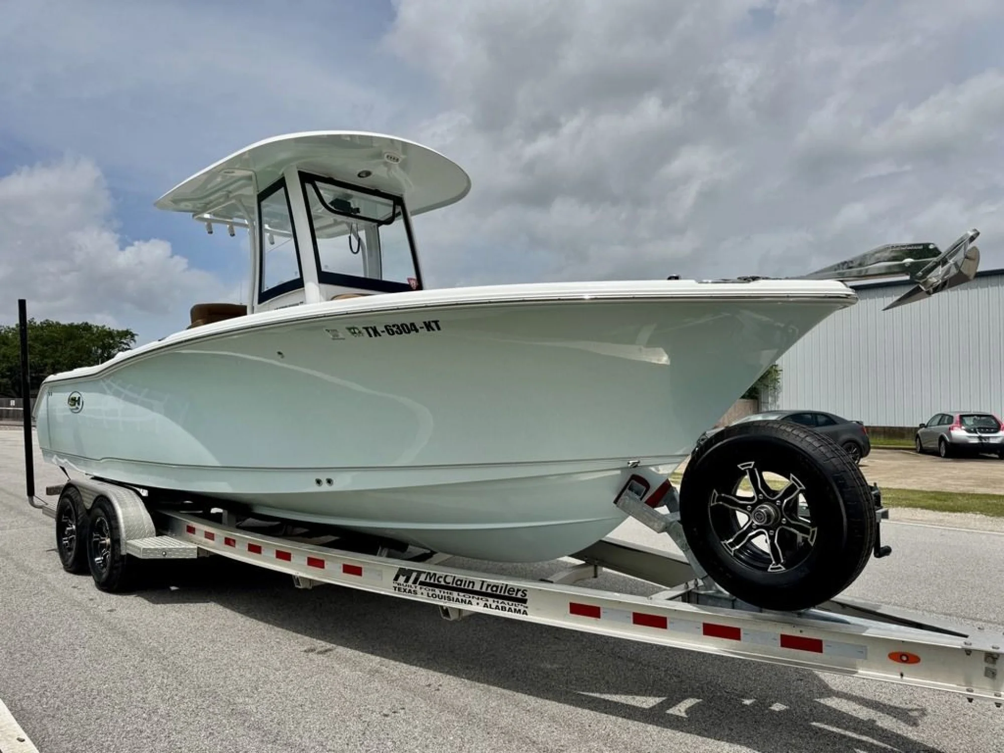 2023 Sea Hunt Ultra 255 SE - Image 5