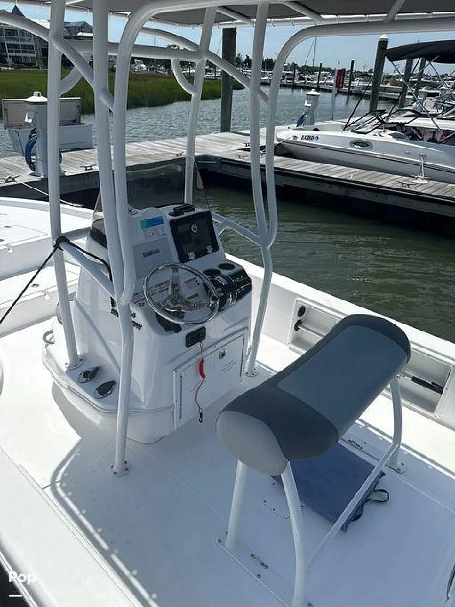 2025 NauticStar Shallow Bay - Image 4