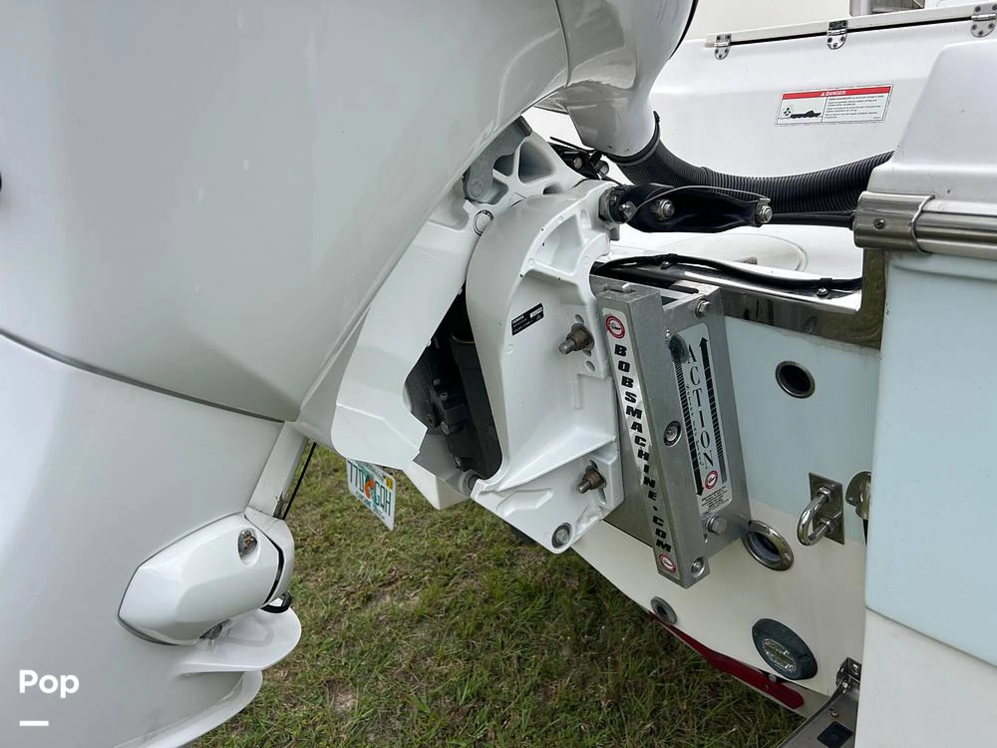 2019 Robalo R-180 CC - Image 5