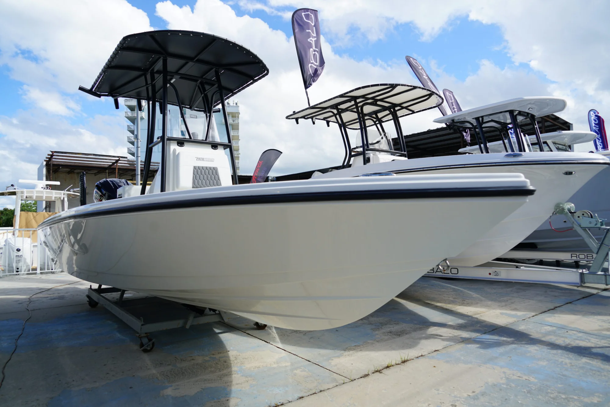 2026 PATHFINDER BOATS 2200 TRS - Image 4
