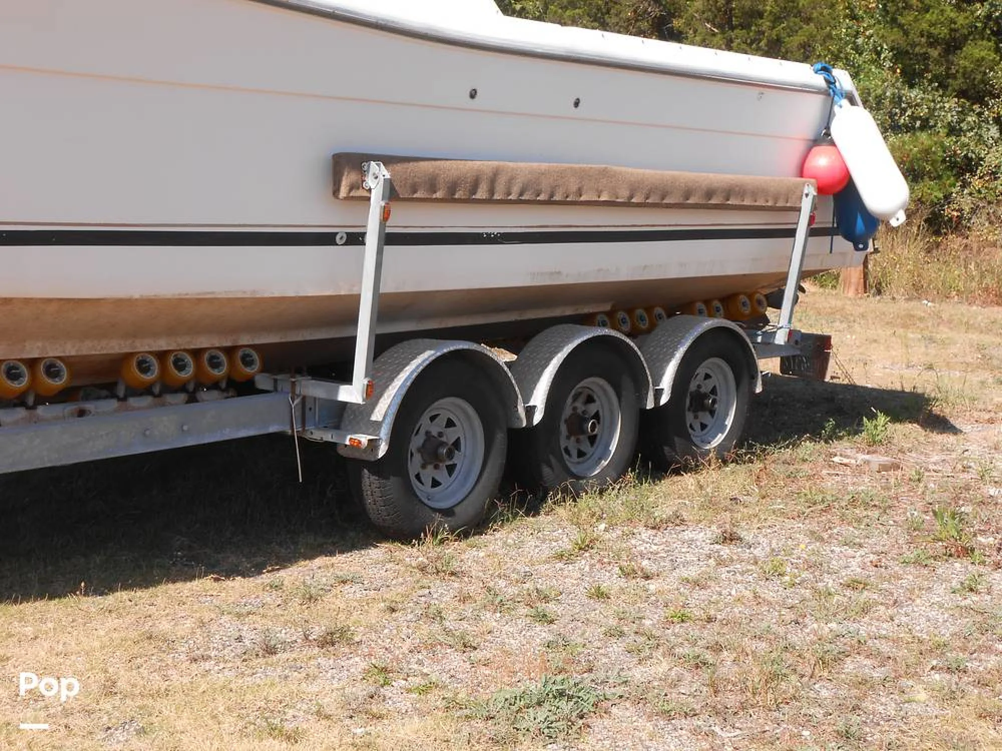 2002 Pursuit Denali 2860 - Image 3