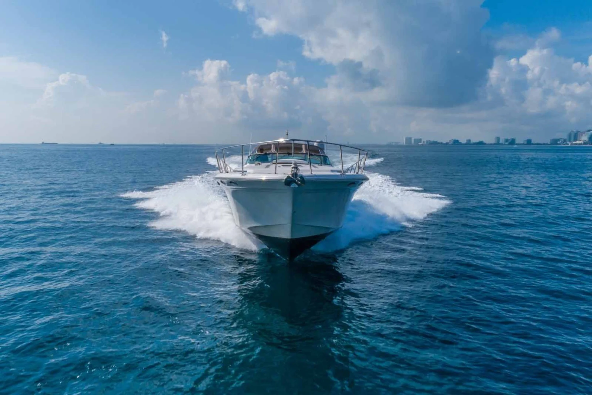 1996 Sea Ray 630 Super Sun Sport – Twin Caterpillar 3412s - Image 4