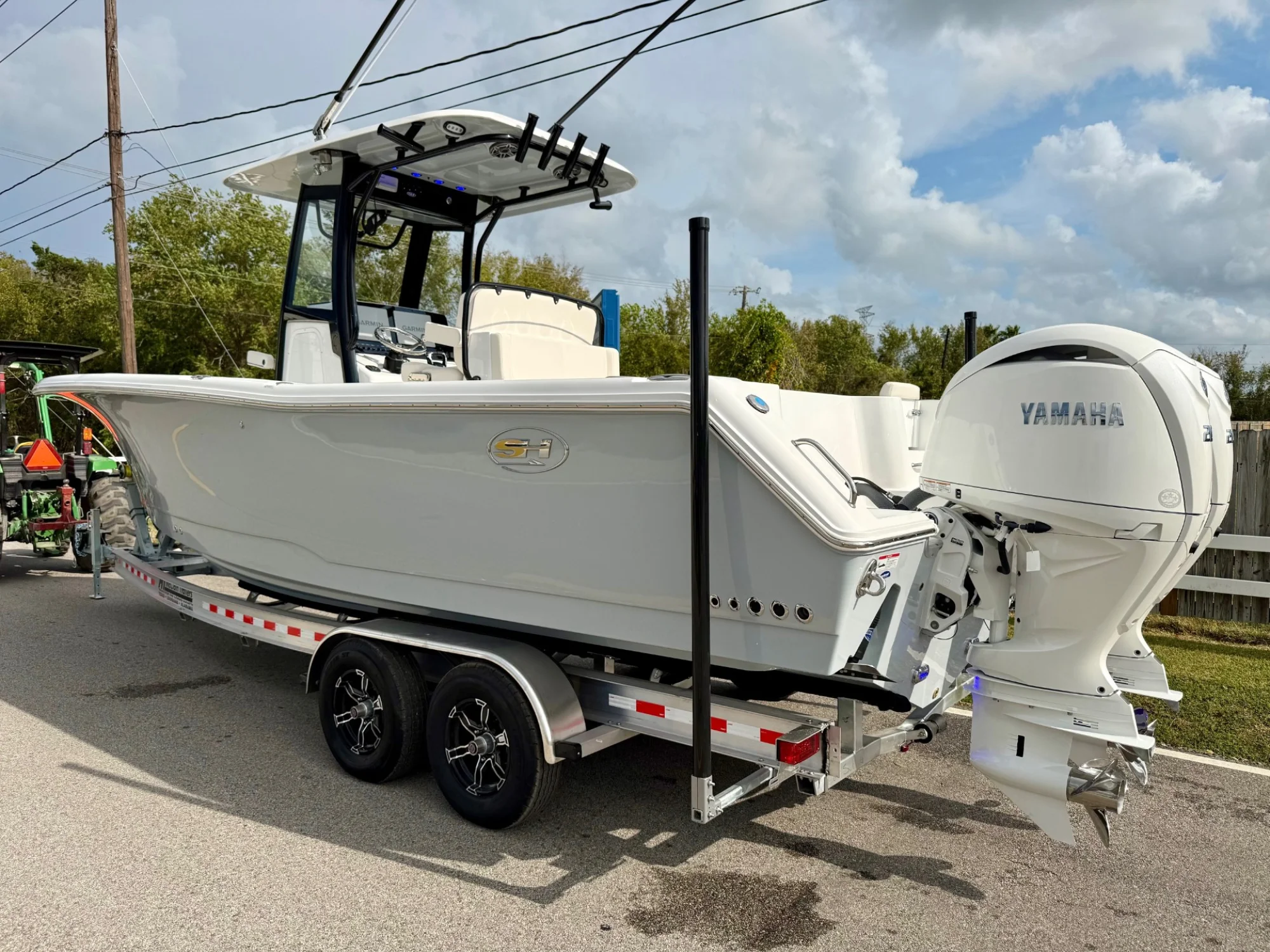 2026 Sea Hunt Gamefish 27 Coffin Box - Image 2