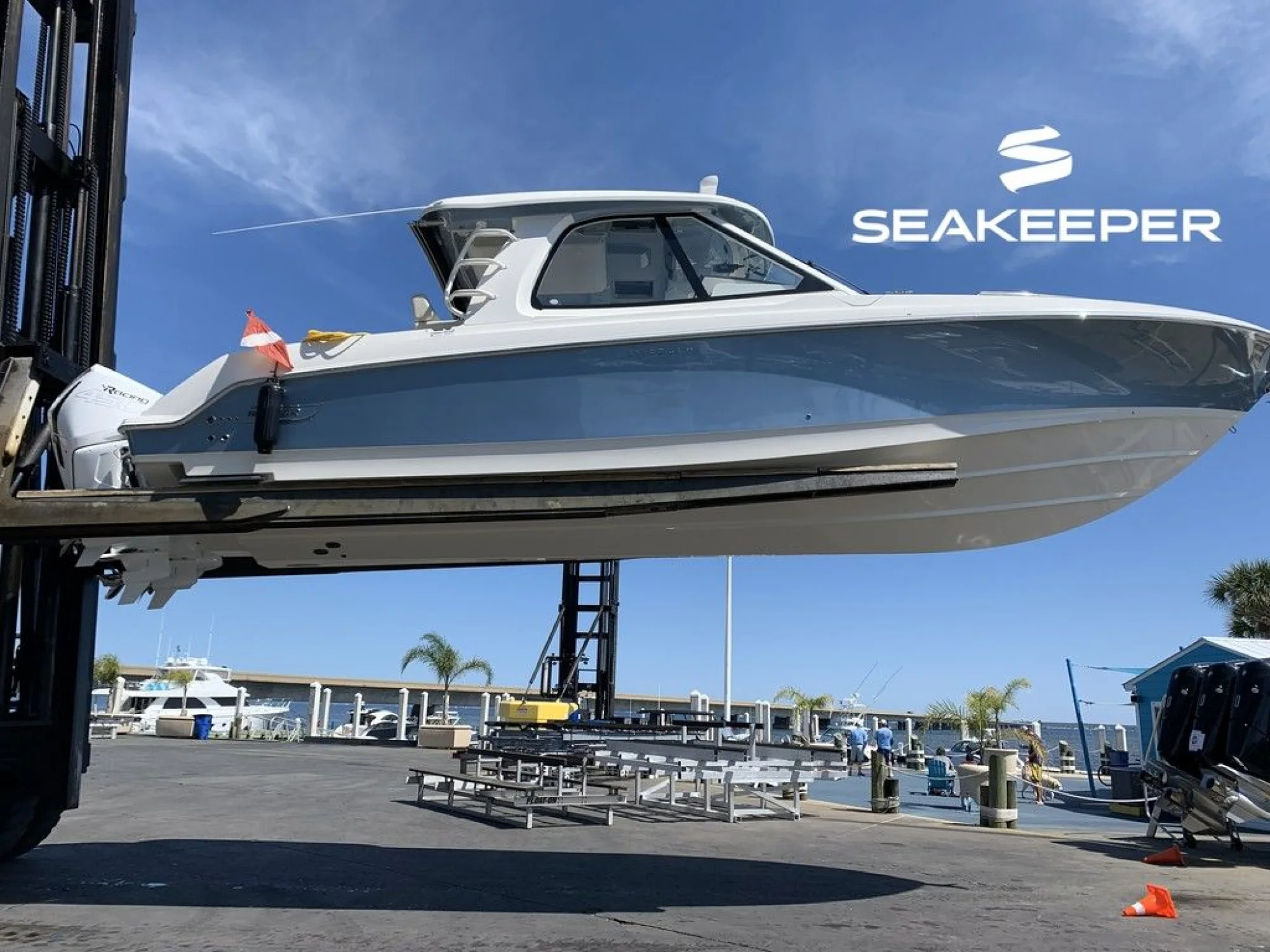 Boston Whaler 380 Realm - Image 2