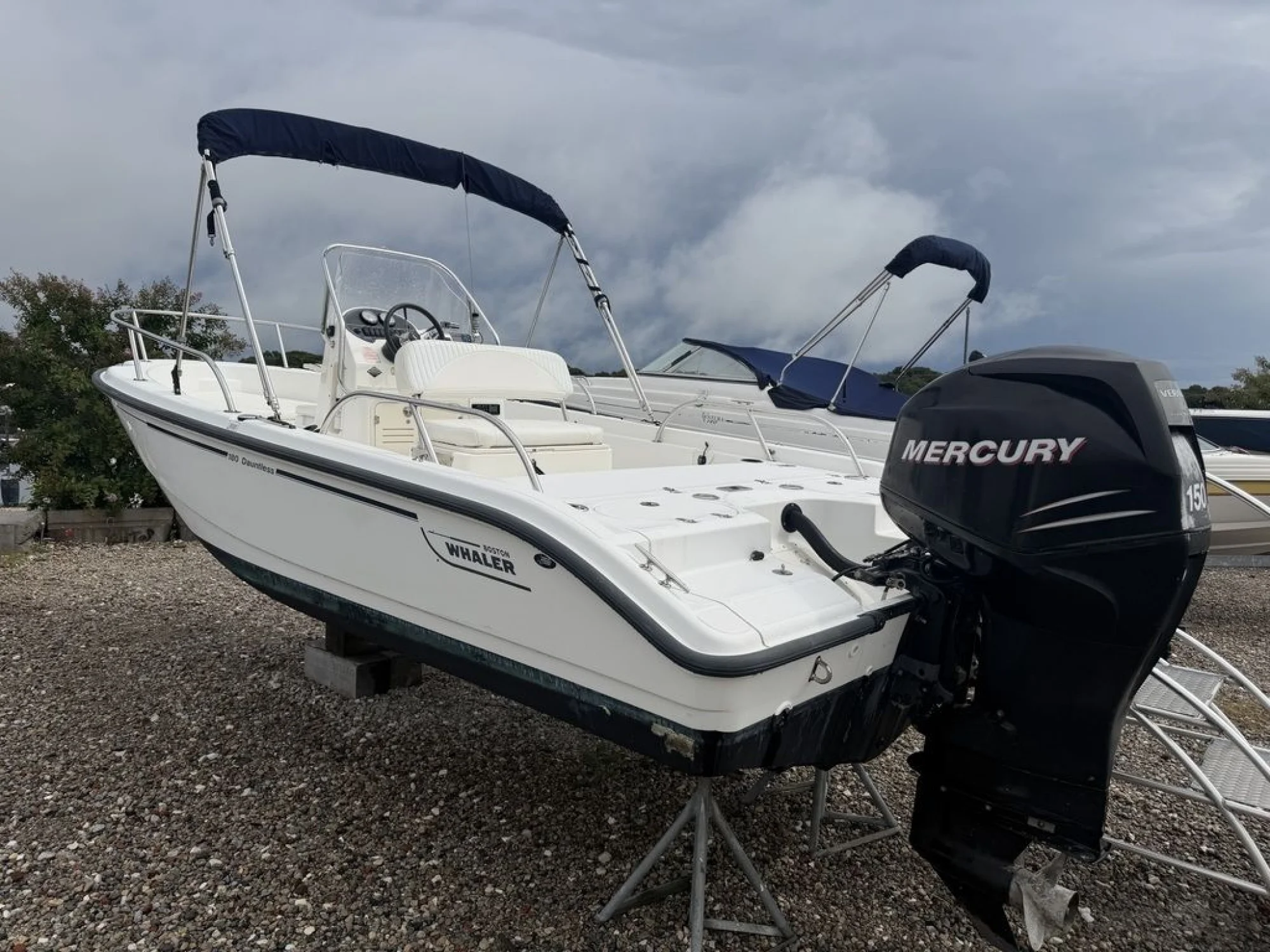 Boston Whaler 180 Dauntless - Image 5