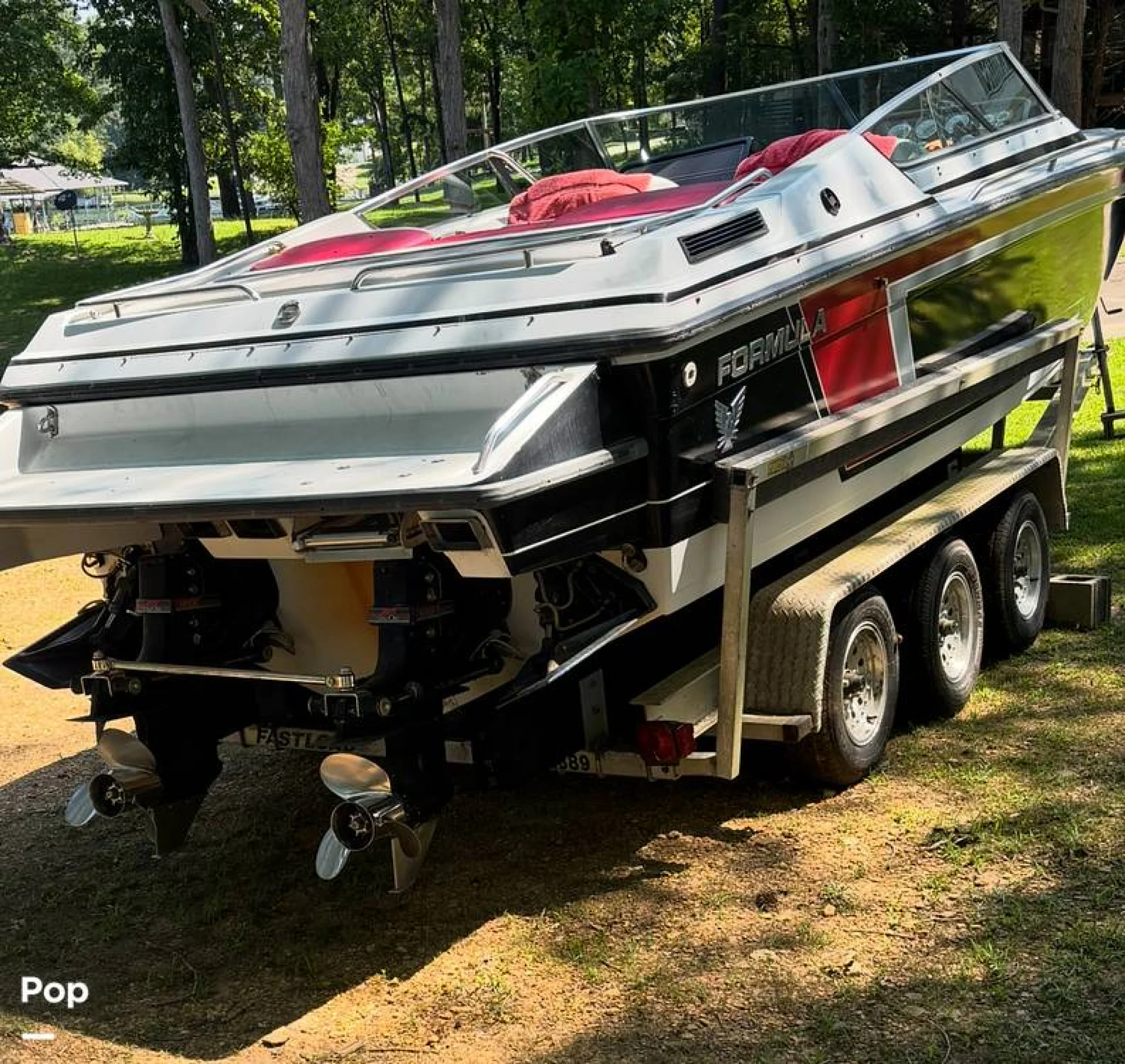 1987 Formula 272 SR-1 - Image 2