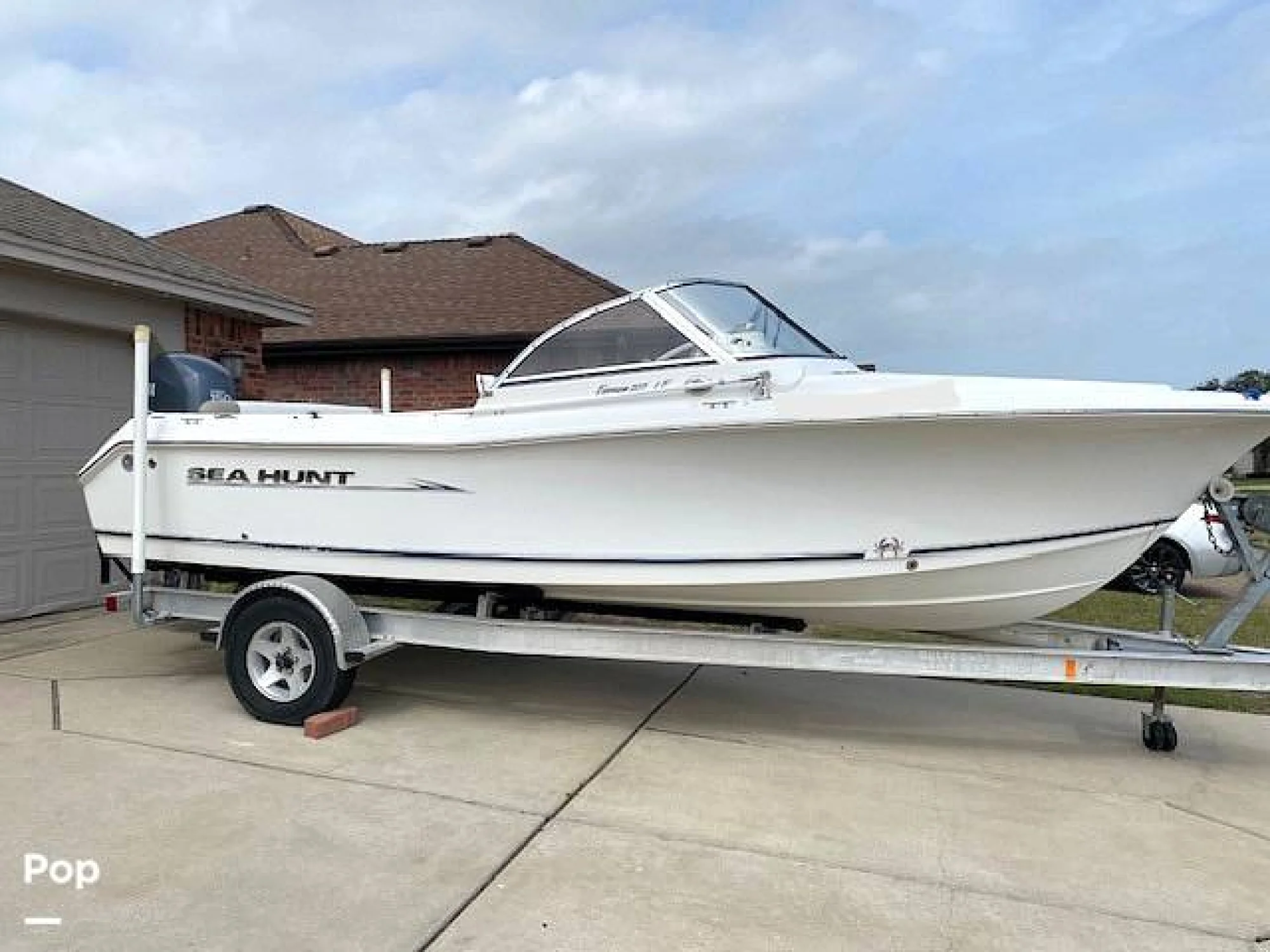 2010 Sea Hunt Escape 207 LE - Image 2