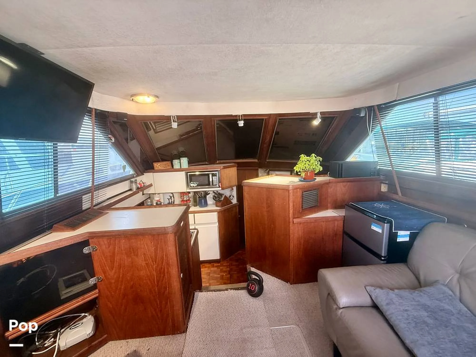 1988 Tiara 3600 Sportfish Convertible - Image 4