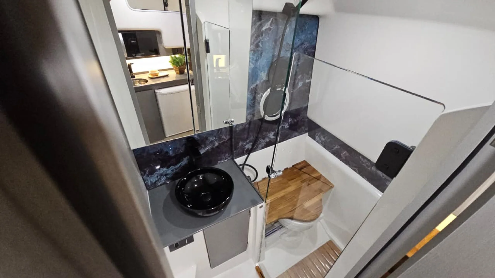2027 Hanover 327 -Outboard - Image 3