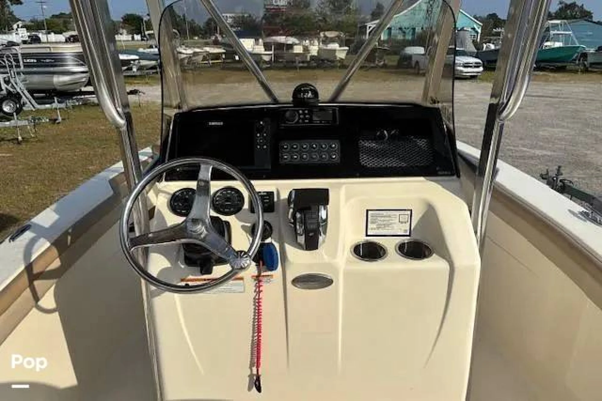 2022 Scout 215 XSF - Image 2