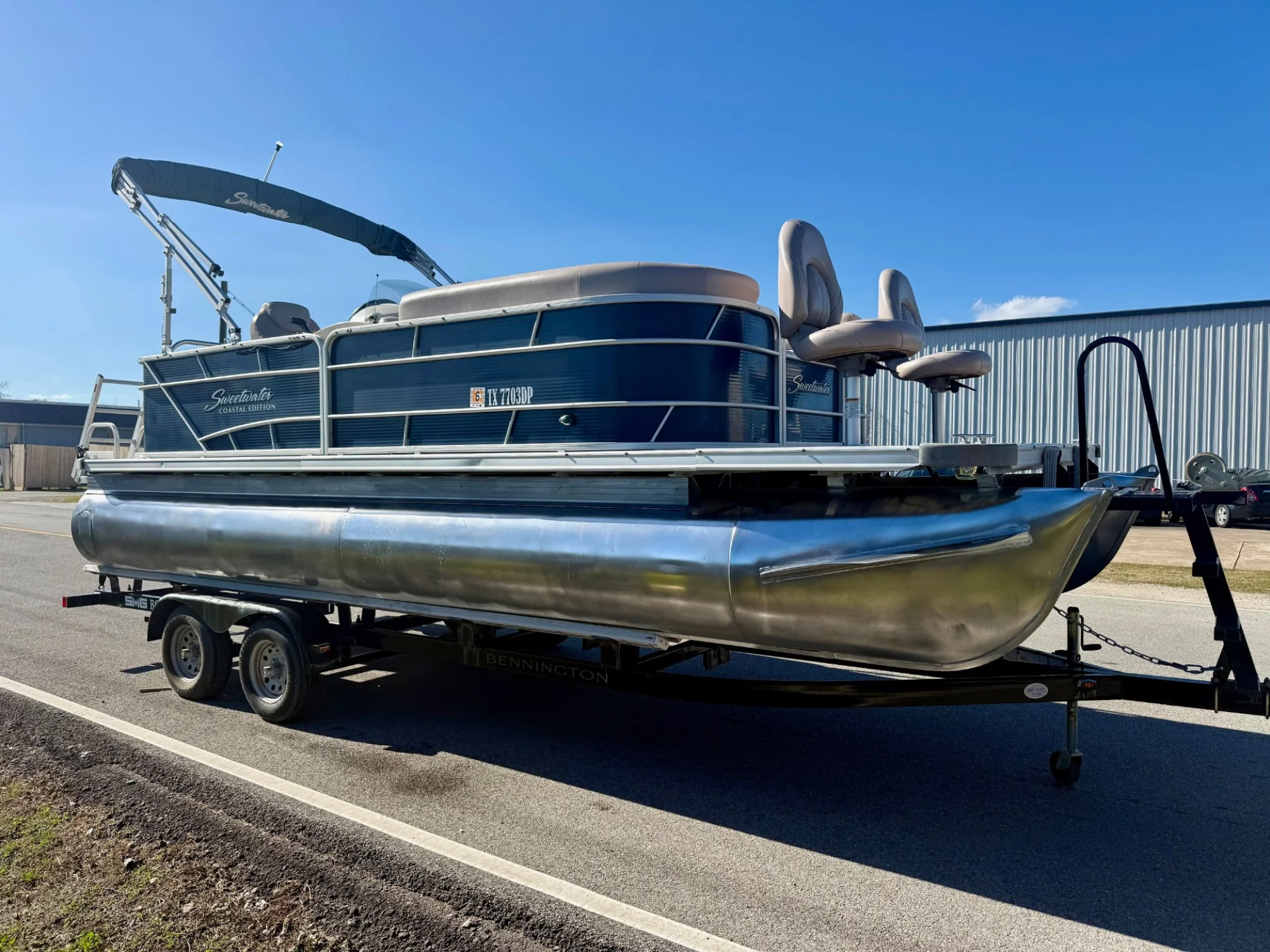 2015 Sweetwater 2286 BF - Image 5