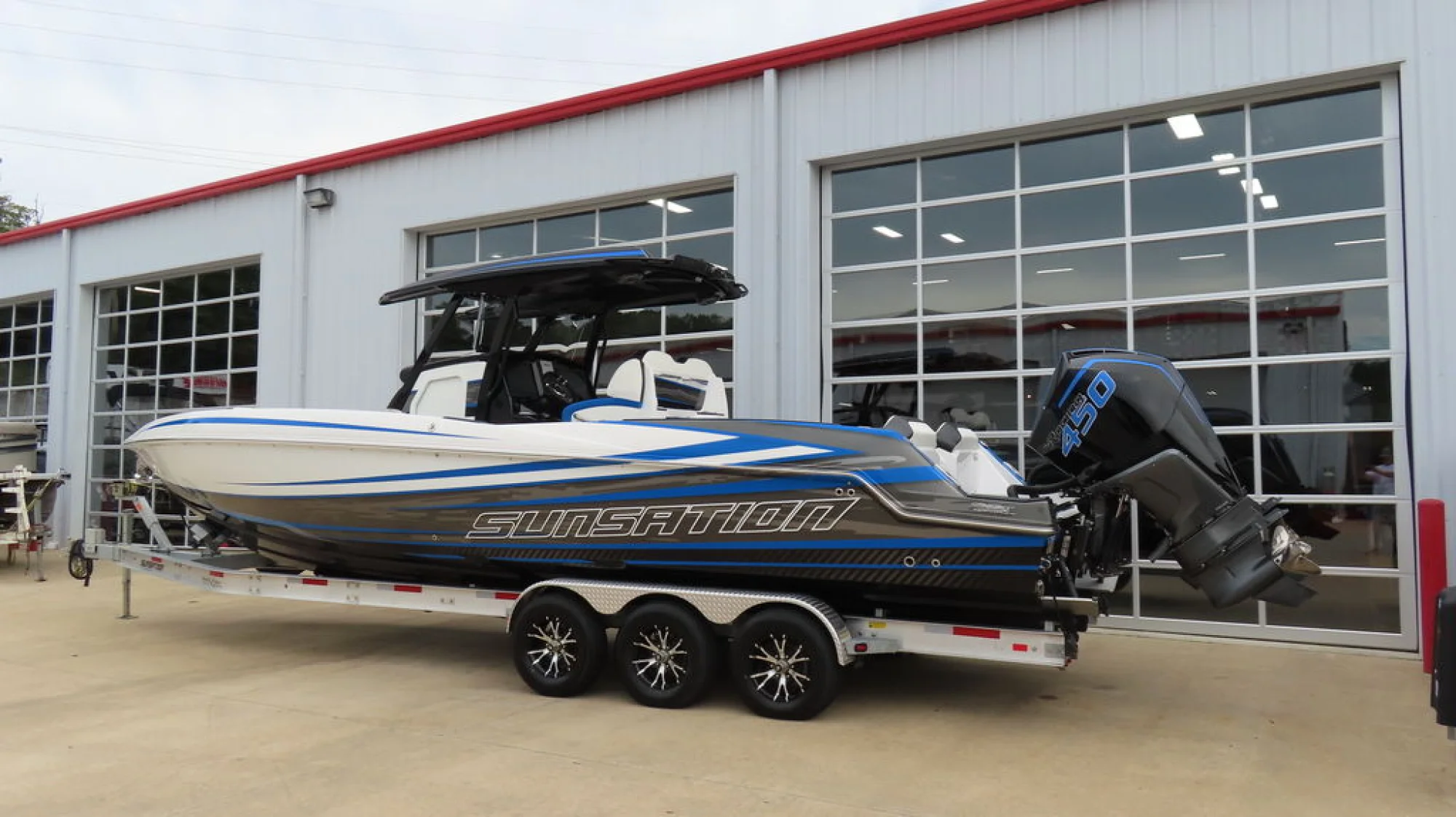 Sunsation Powerboats 32CCX - Image 3