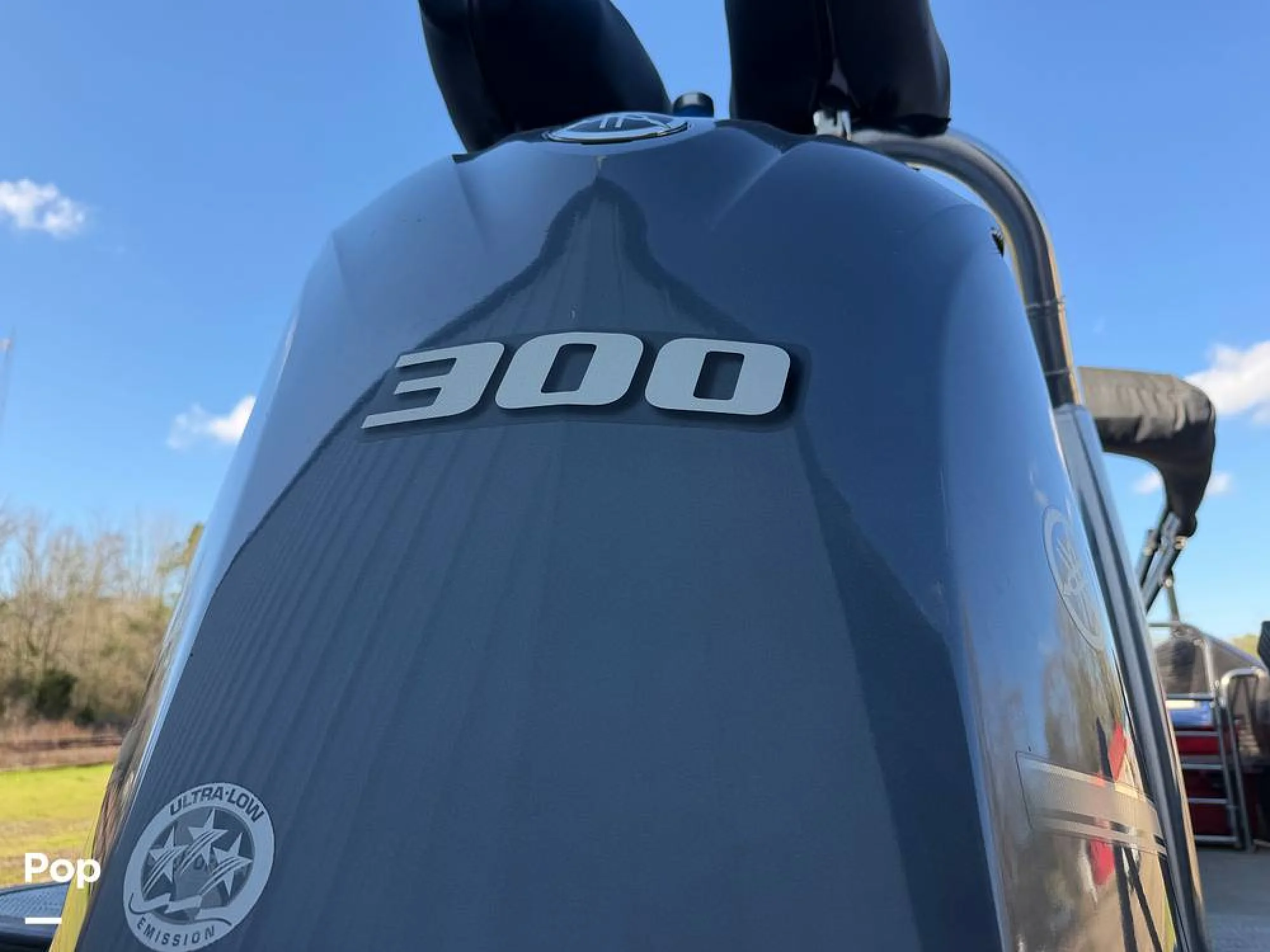 2021 Bennington R23 - Image 4