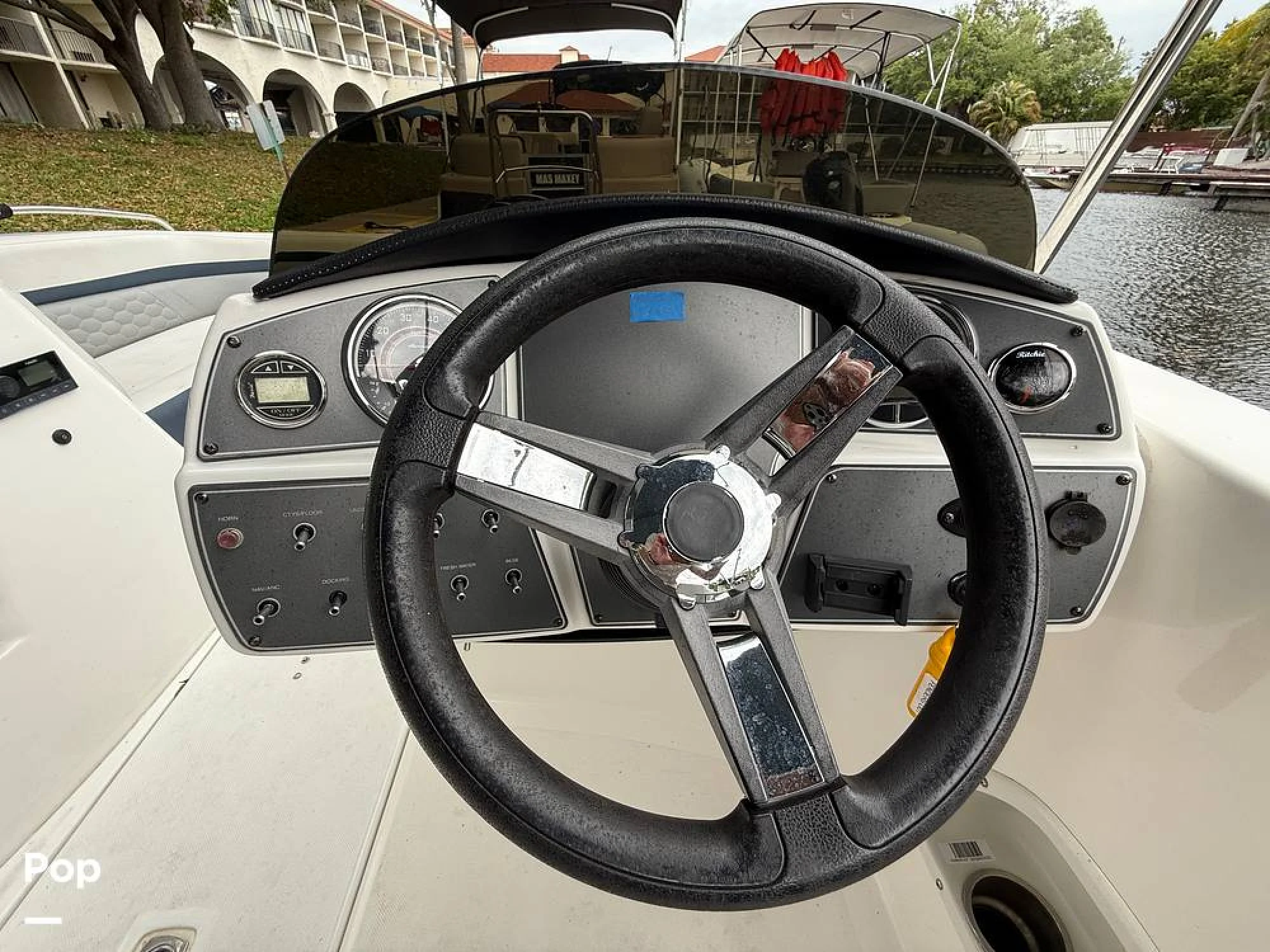 2022 Hurricane SunDeck Sport 192RL OB - Image 4