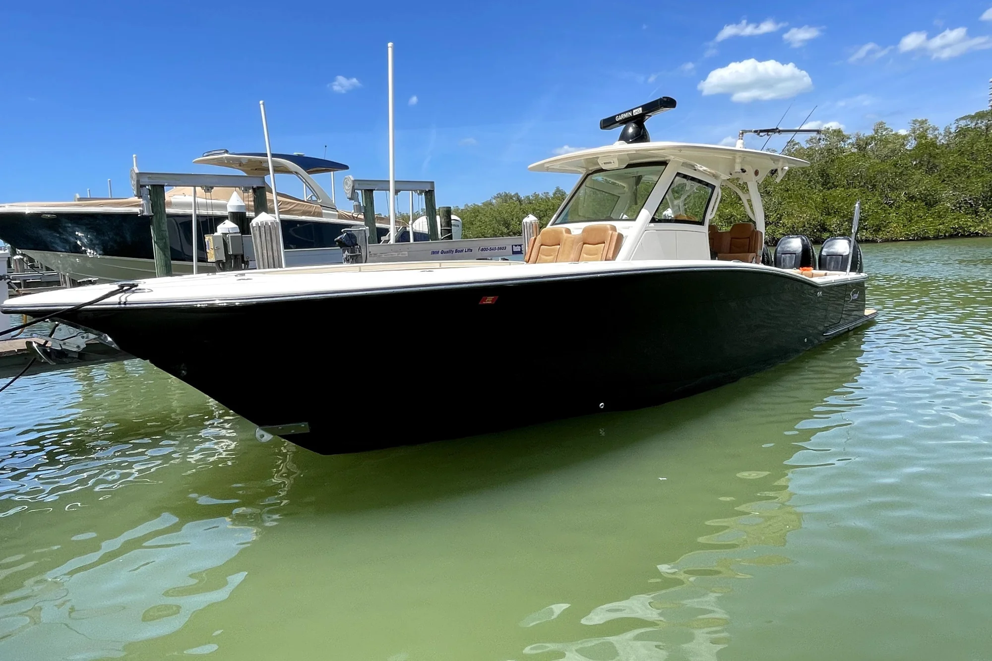 2019 Scout 355 LXF - Main Image
