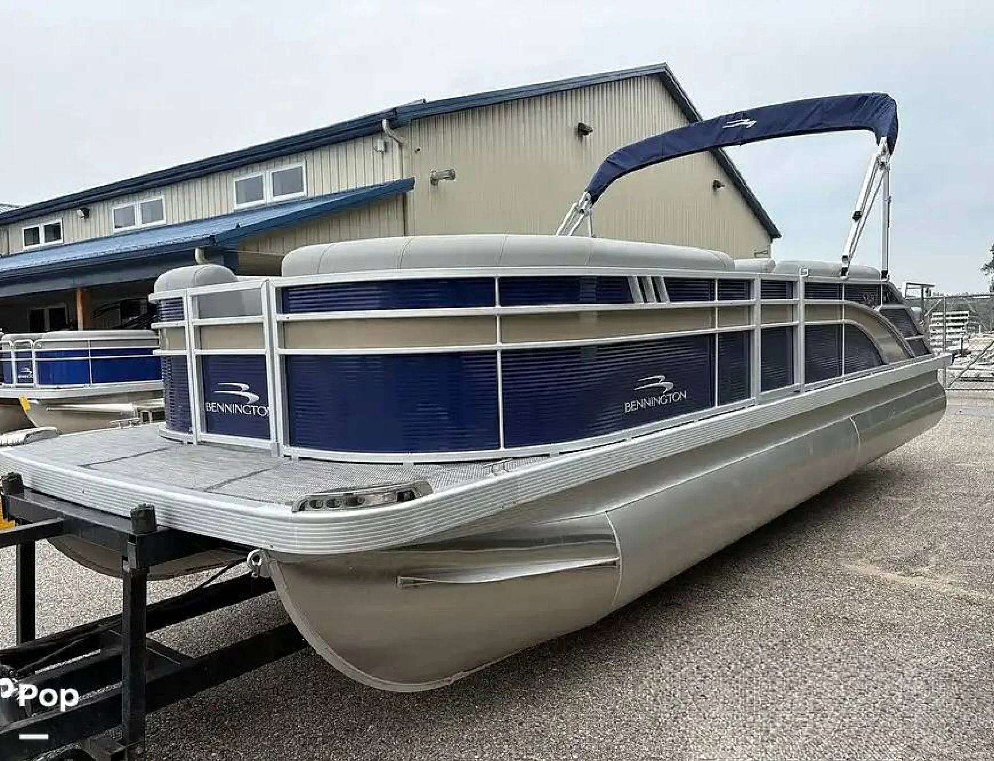 2023 Bennington 24SXSB - Main Image
