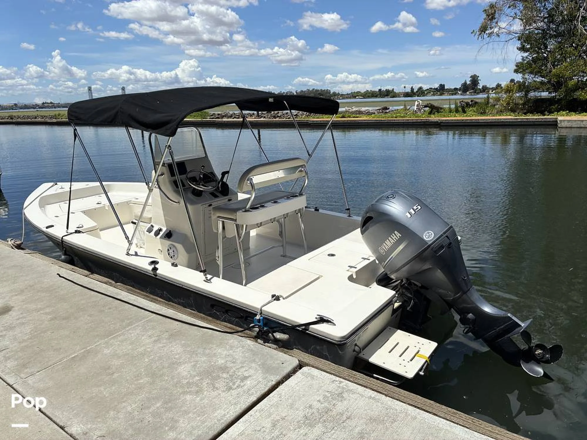 2021 Cobia 21 Bay - Main Image