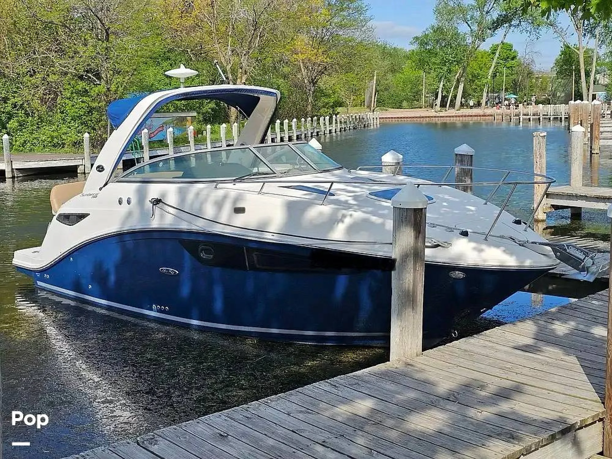 2016 Sea Ray 260 Sundancer - Main Image