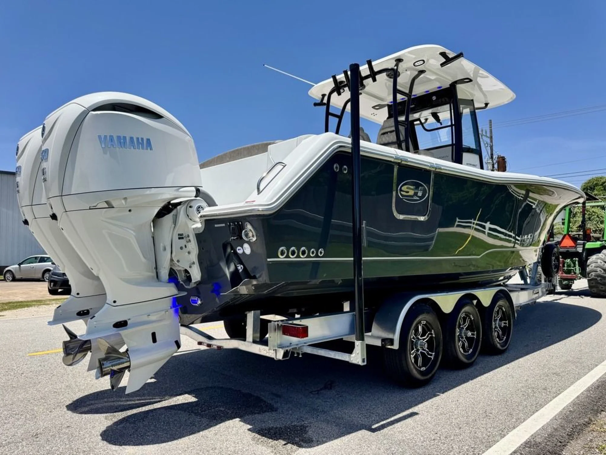 2027 Sea Hunt Ultra 305SE - Image 4