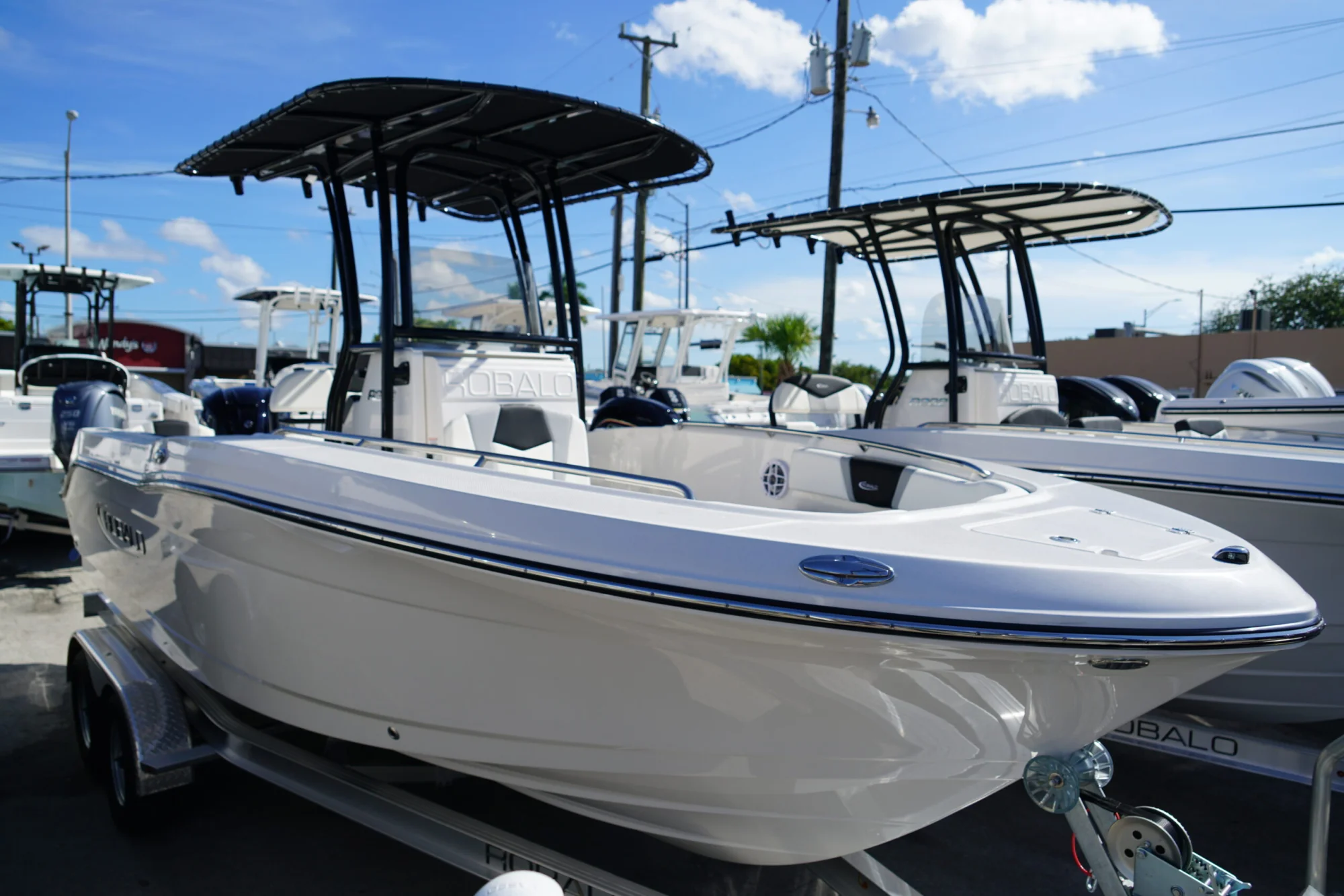 2025 ROBALO R200 - Image 3